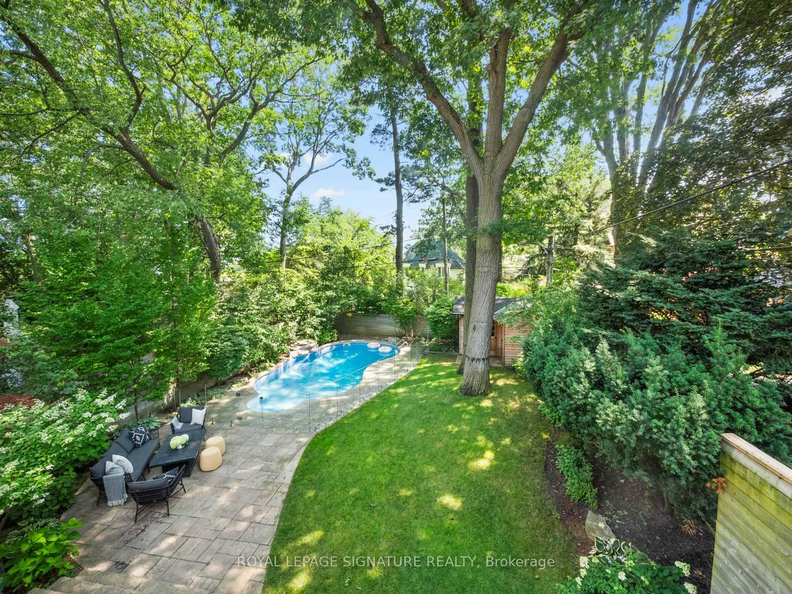 Photo 5 of 74 Fallingbrook Drive, Scarborough, Birchcliffe-Cliffside — HOMEH