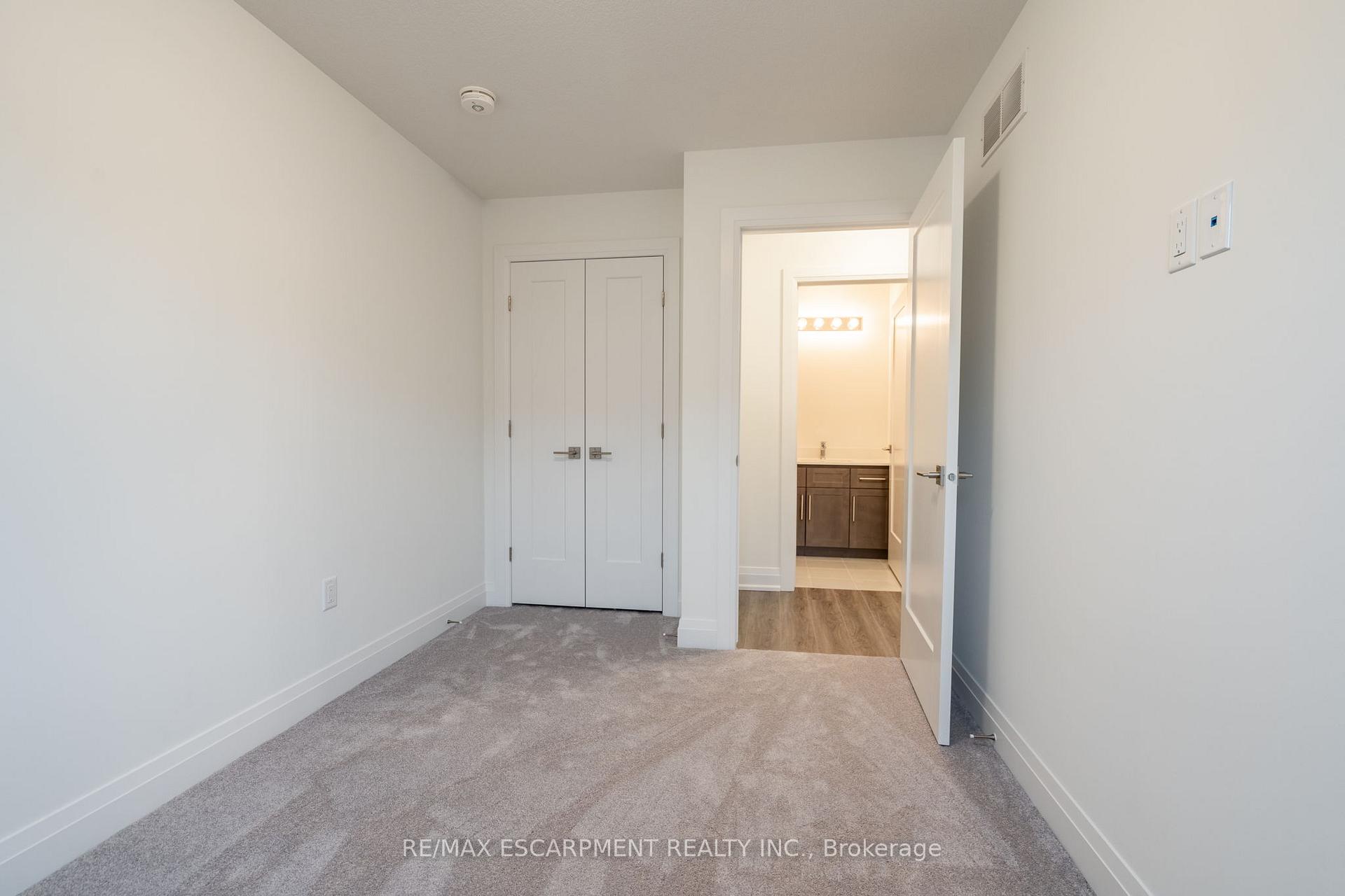 Photo 14 of 16 Clear Valley Lane, Hamilton, Mount Hope — HOMEH