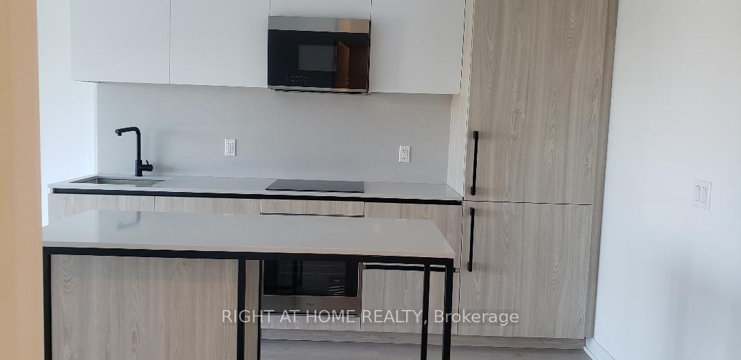 Photo 6 of Unit 1101, 699 Sheppard Avenue E, North York, Bayview Village — HOMEH