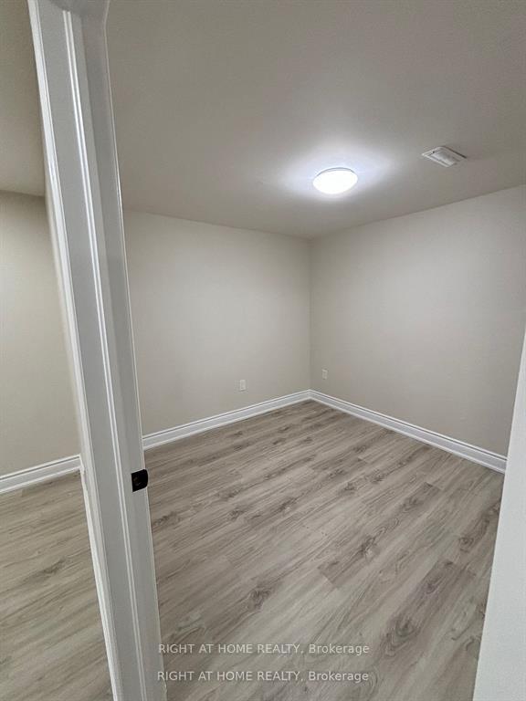 Photo 8 of Unit lower, 3574 Ash Row Crescent, Mississauga, Erin Mills — HOMEH
