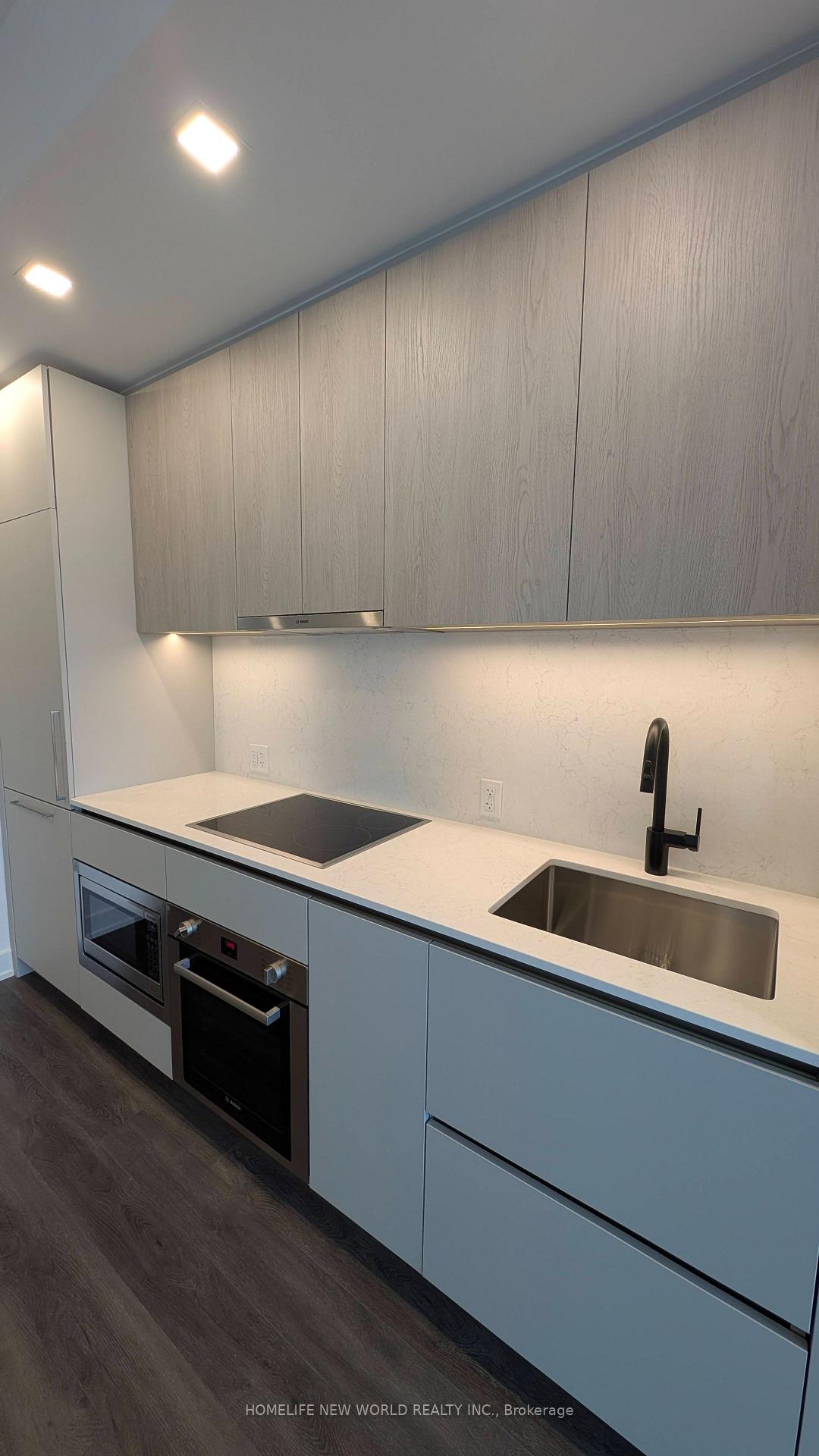 Photo 6 of Unit 4606, 609 Sherbourne Street, Toronto, North St. James Town — HOMEH