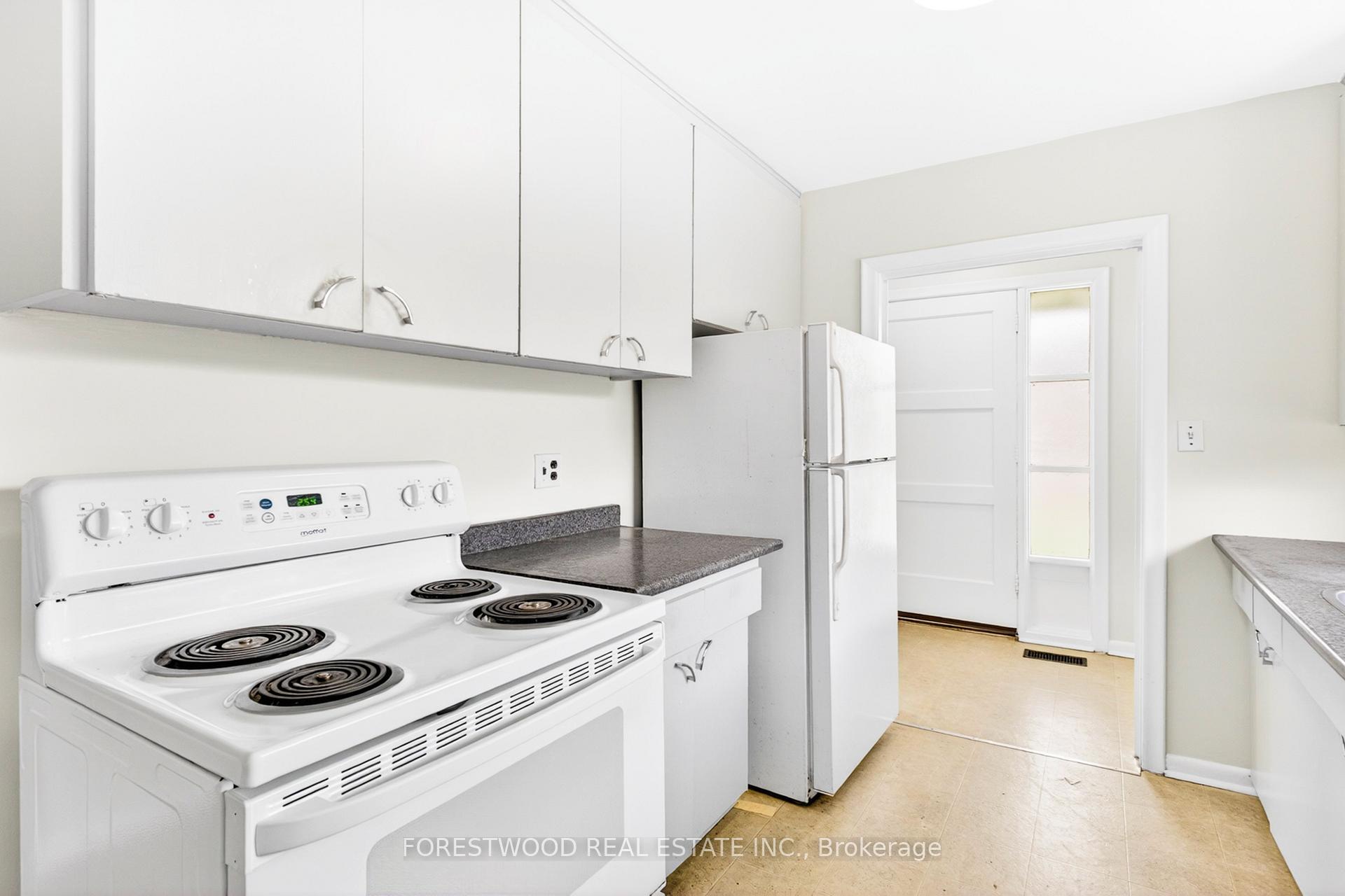 Photo 7 of 22 Lormar Drive, Etobicoke, Islington-City Centre West — HOMEH
