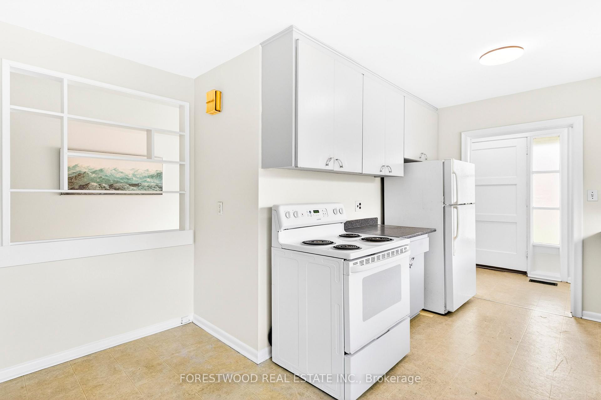Photo 8 of 22 Lormar Drive, Etobicoke, Islington-City Centre West — HOMEH