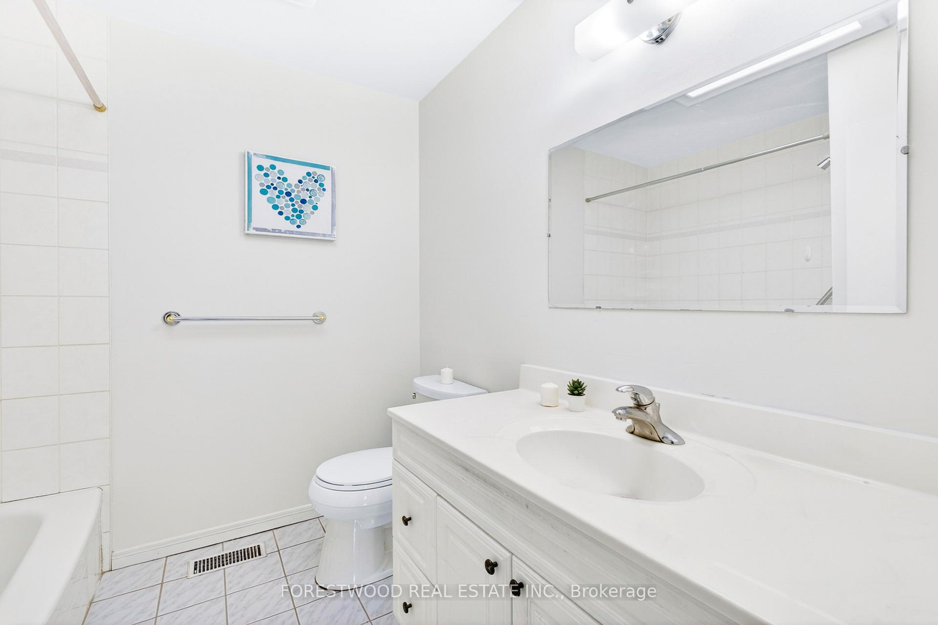 Photo 12 of 22 Lormar Drive, Etobicoke, Islington-City Centre West — HOMEH