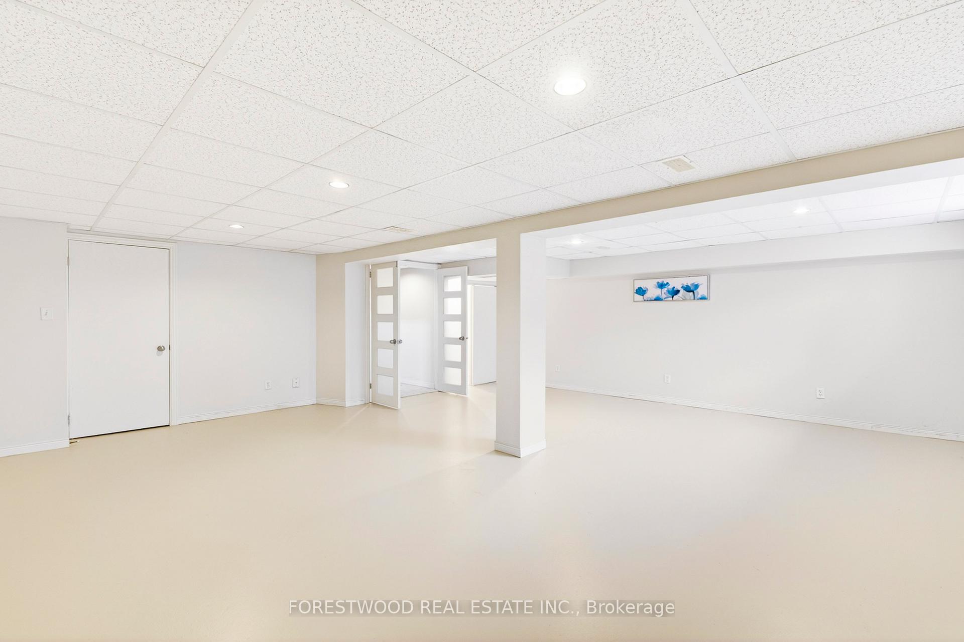 Photo 18 of 22 Lormar Drive, Etobicoke, Islington-City Centre West — HOMEH