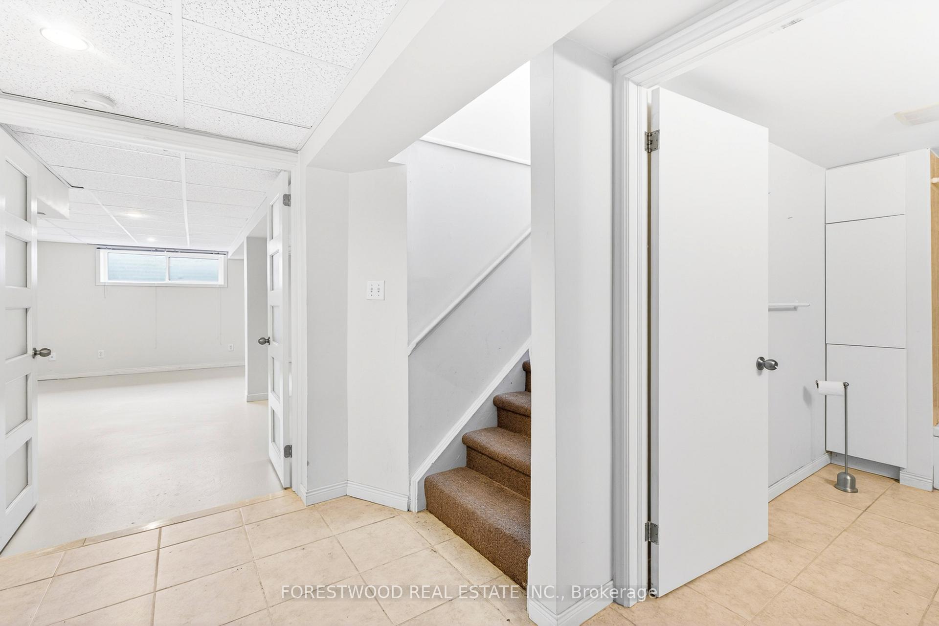Photo 21 of 22 Lormar Drive, Etobicoke, Islington-City Centre West — HOMEH