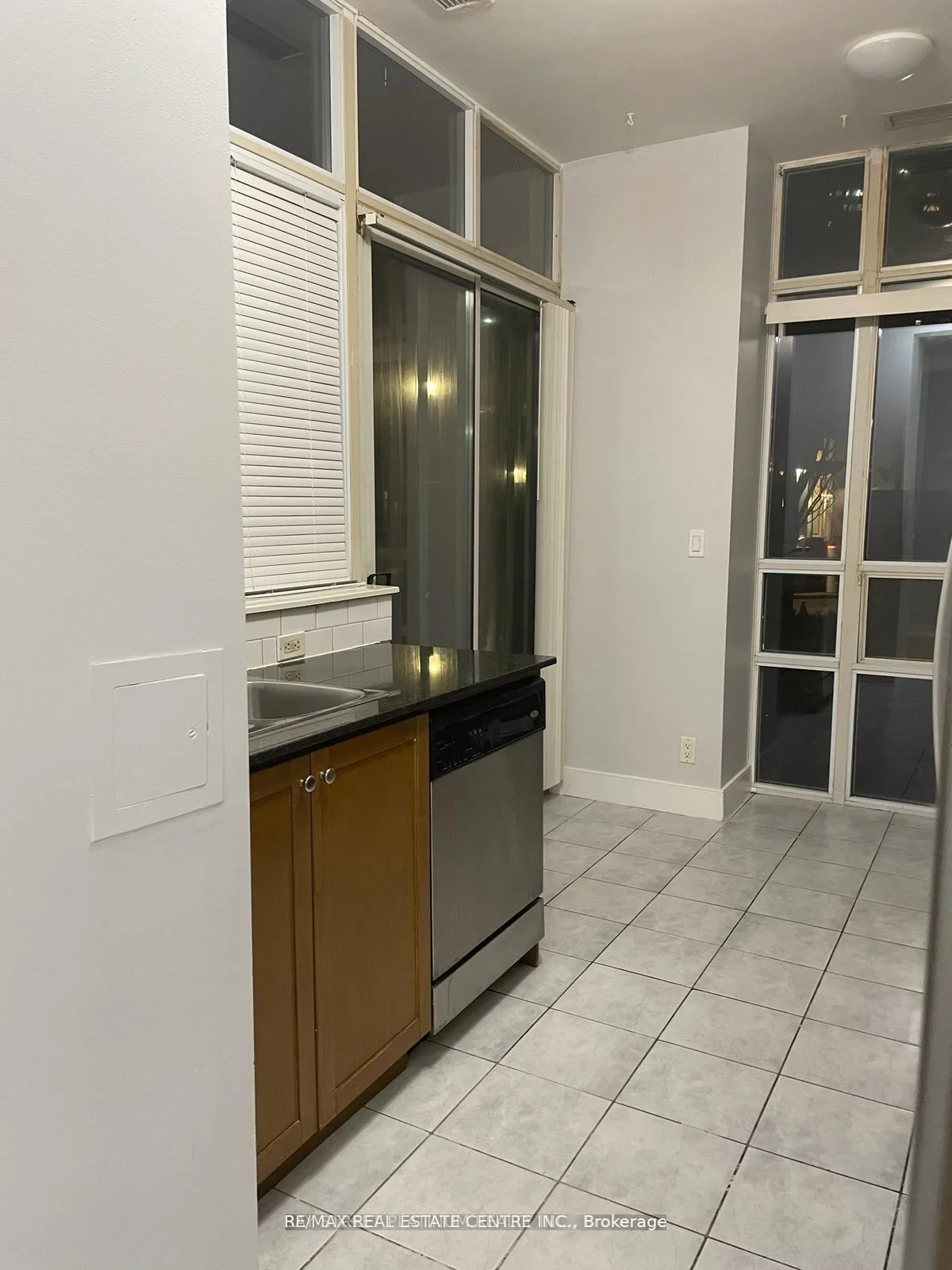 Photo 17 of Unit 1202, 80 Absolute Avenue, Mississauga, City Centre — HOMEH