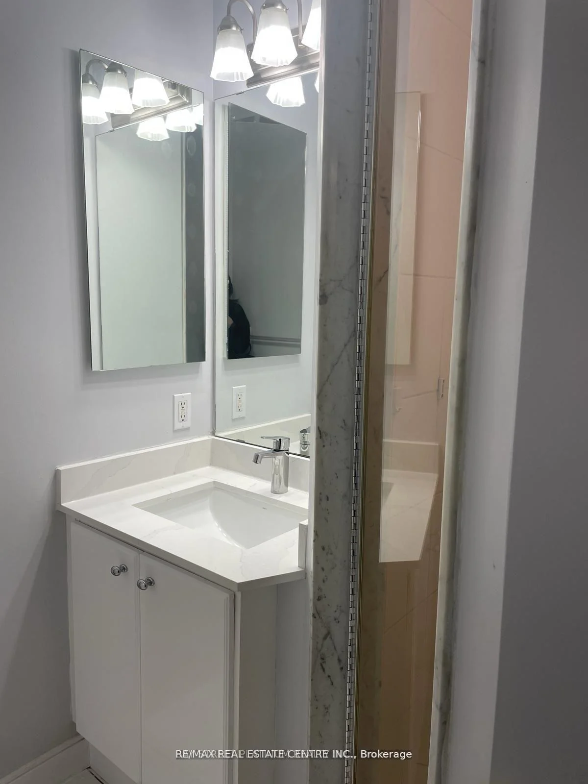 Photo 33 of Unit 1202, 80 Absolute Avenue, Mississauga, City Centre — HOMEH