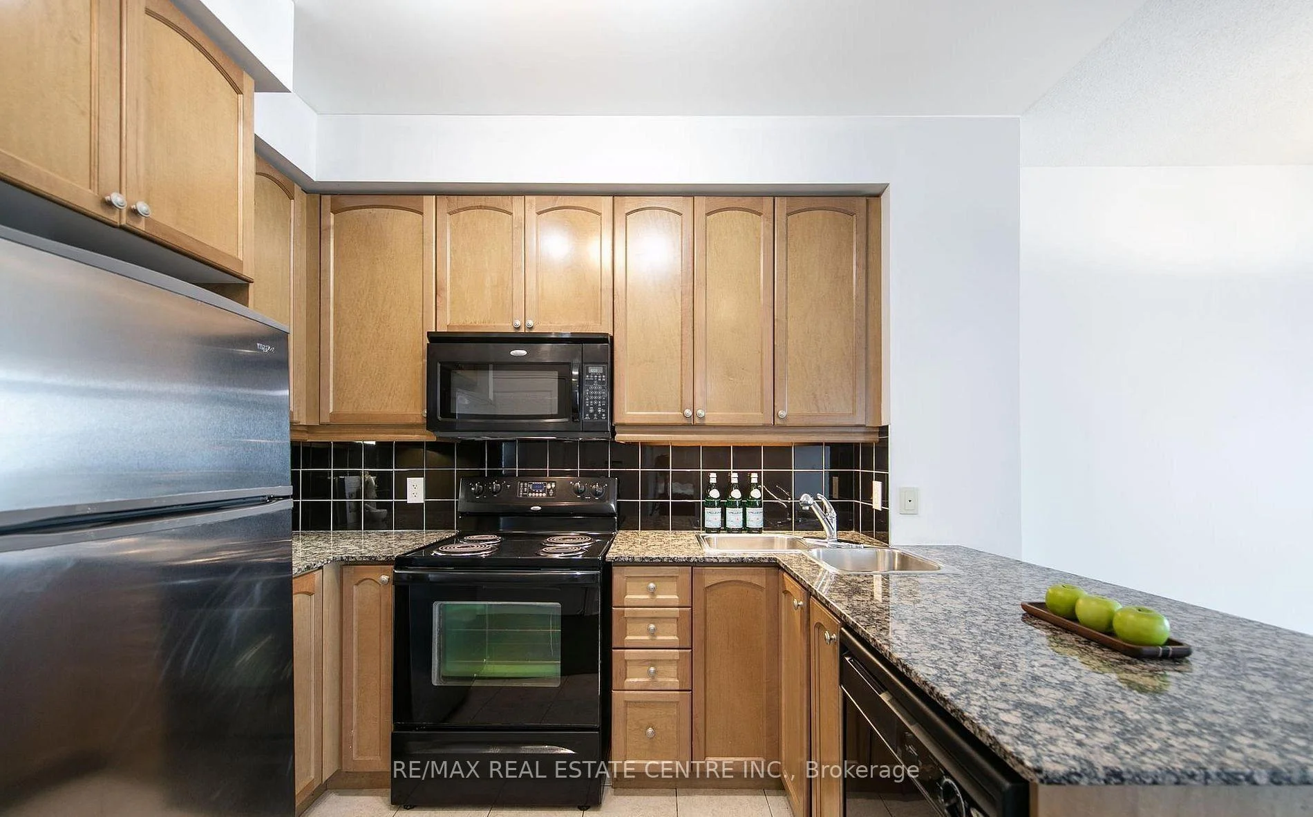 Photo 20 of Unit 1202, 80 Absolute Avenue, Mississauga, City Centre — HOMEH