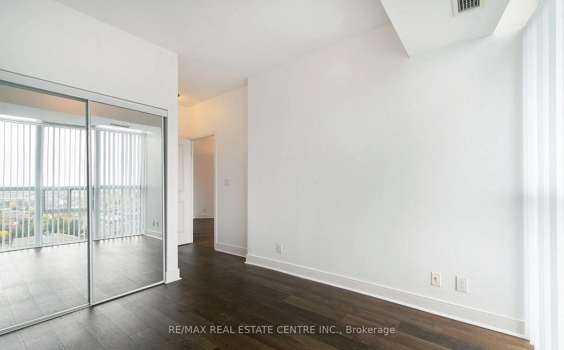 Photo 39 of Unit 1202, 80 Absolute Avenue, Mississauga, City Centre — HOMEH