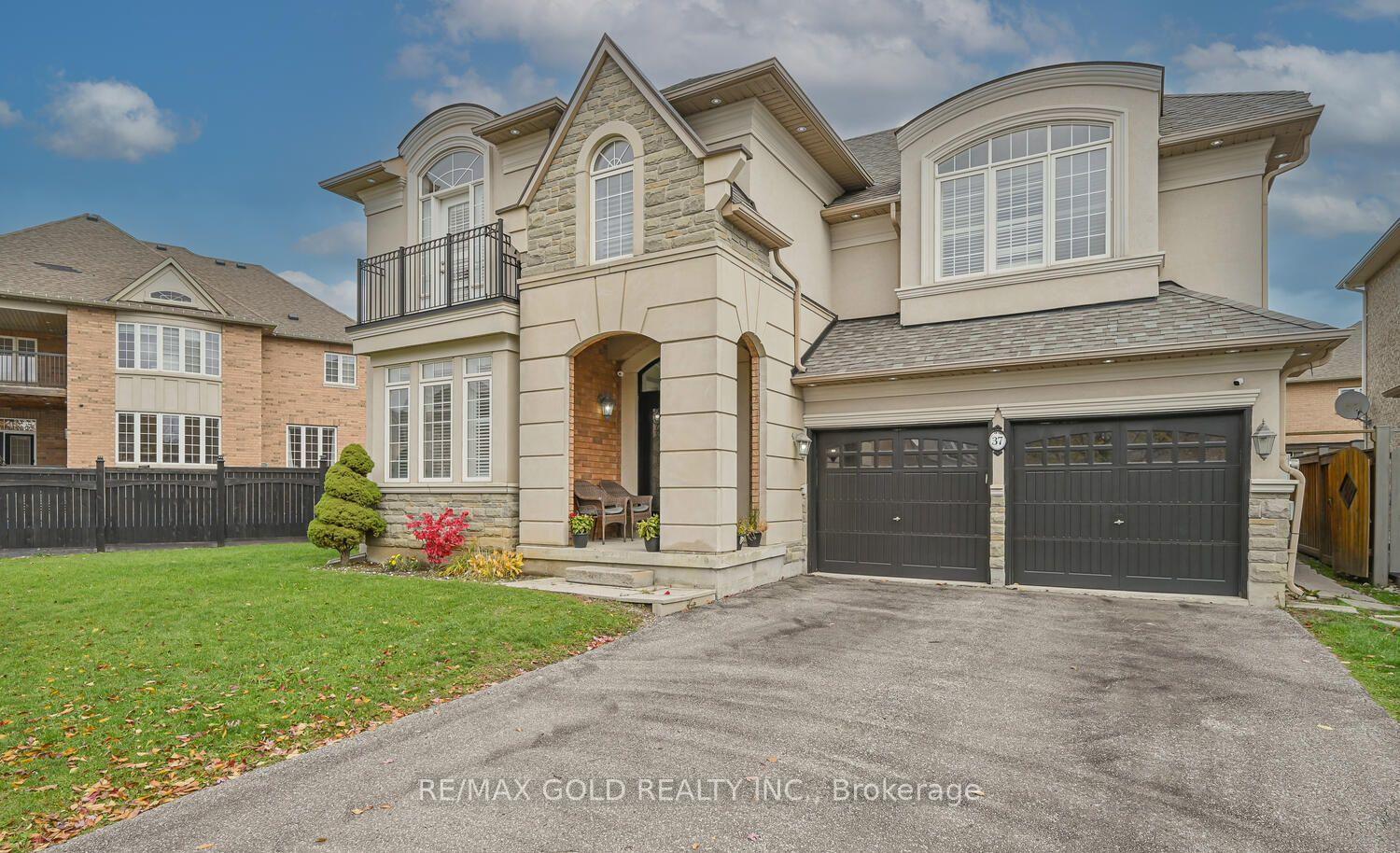 Photo 2 of 37 Scotchmere Crescent, Brampton, Bram East — HOMEH