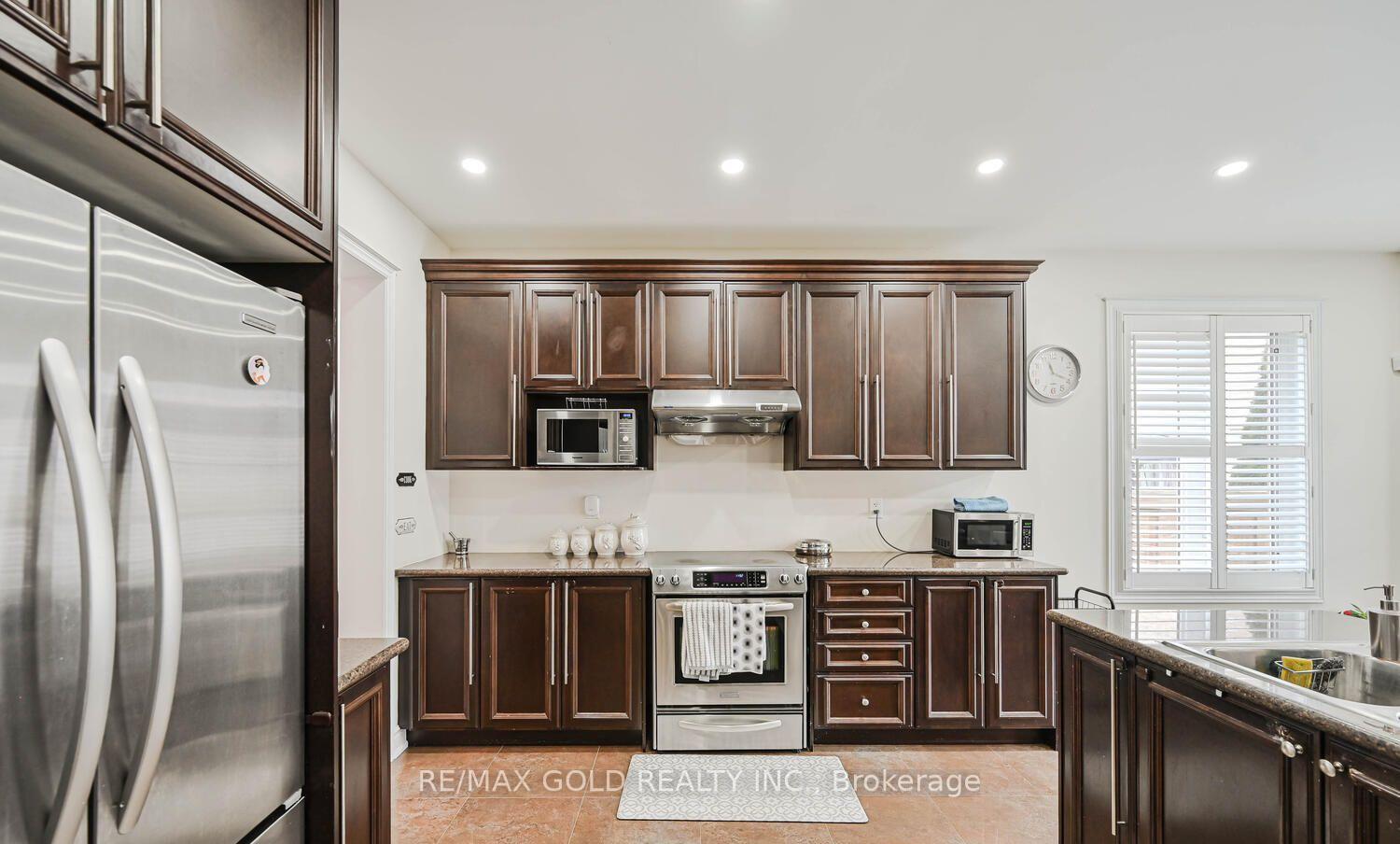 Photo 15 of 37 Scotchmere Crescent, Brampton, Bram East — HOMEH