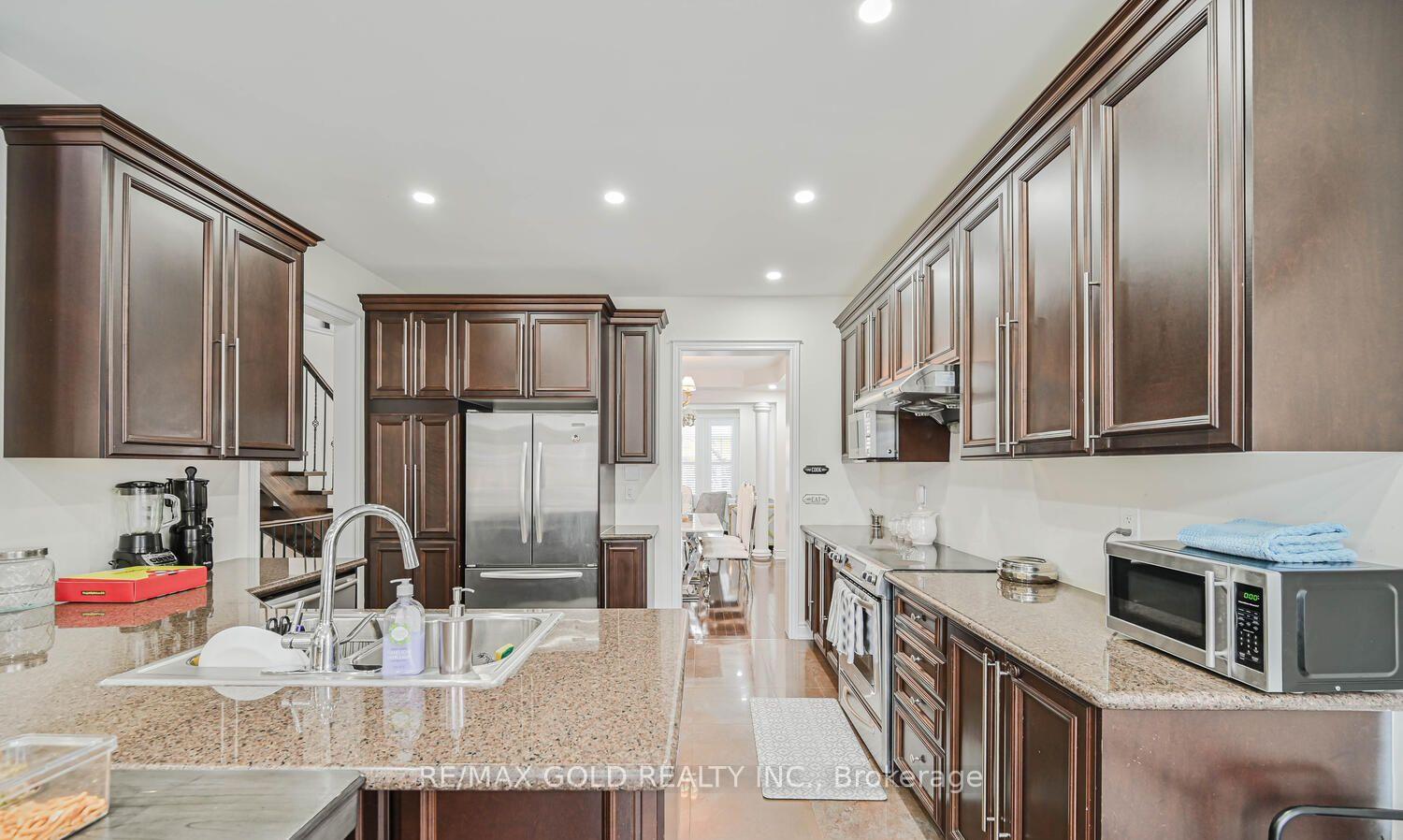 Photo 16 of 37 Scotchmere Crescent, Brampton, Bram East — HOMEH