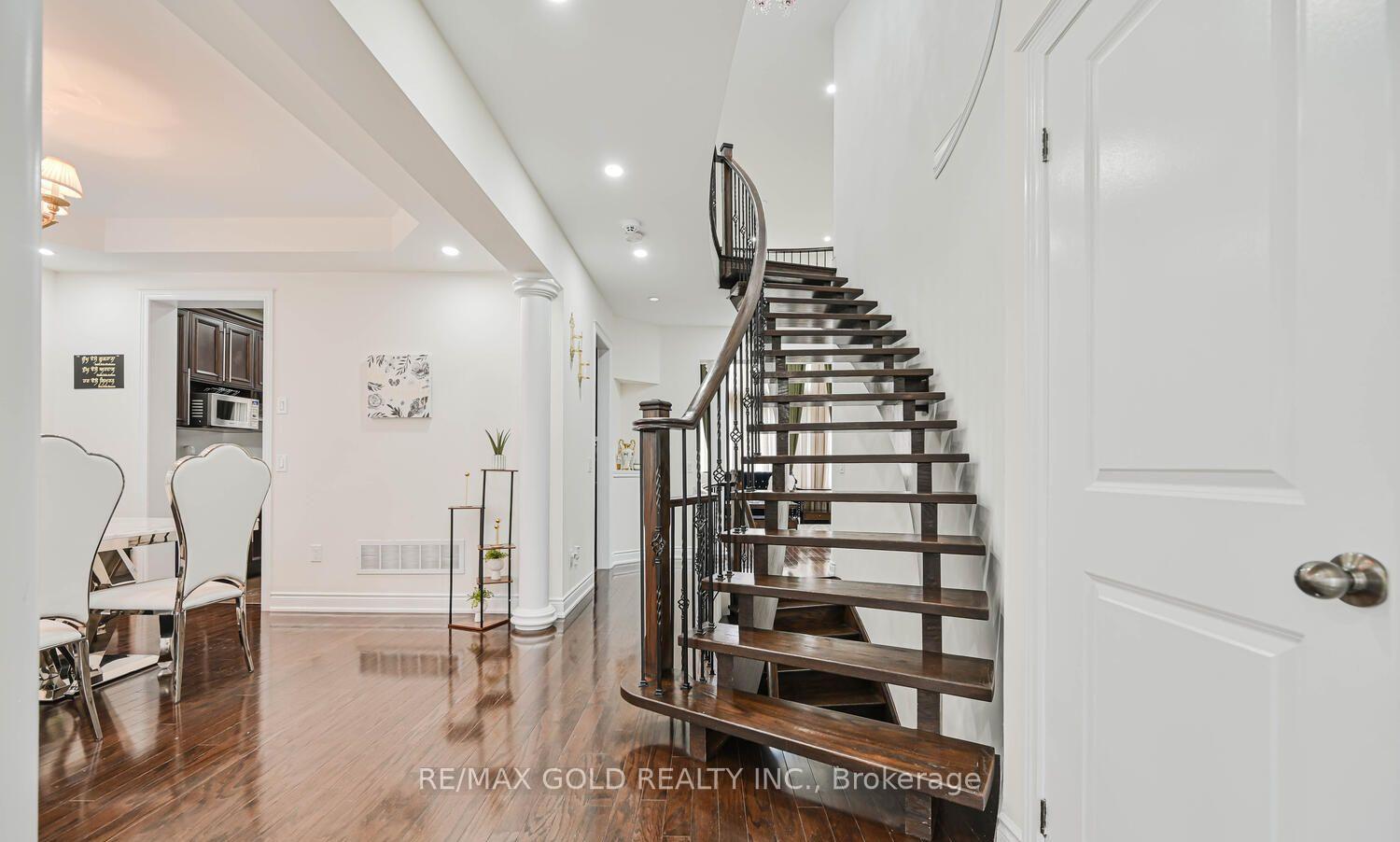 Photo 21 of 37 Scotchmere Crescent, Brampton, Bram East — HOMEH