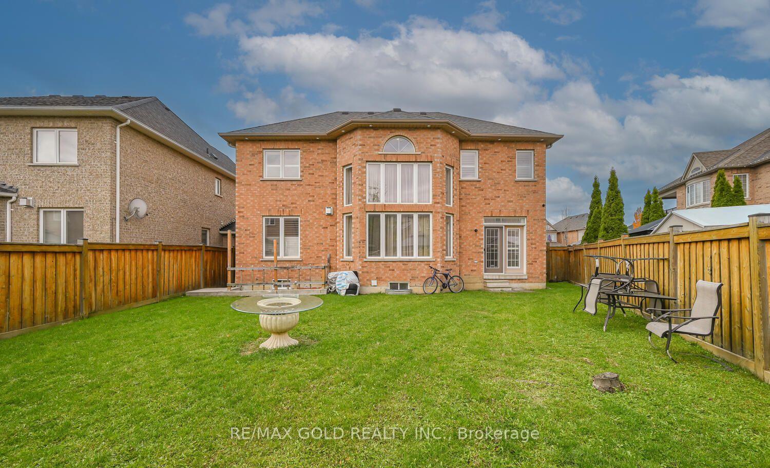 Photo 38 of 37 Scotchmere Crescent, Brampton, Bram East — HOMEH