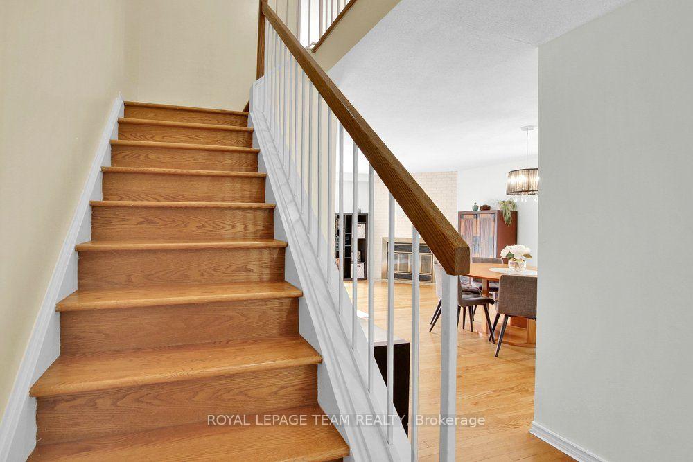 Photo 22 of 50 Burlington Crescent, Ottawa, Hunt Club Park/Greenboro — HOMEH