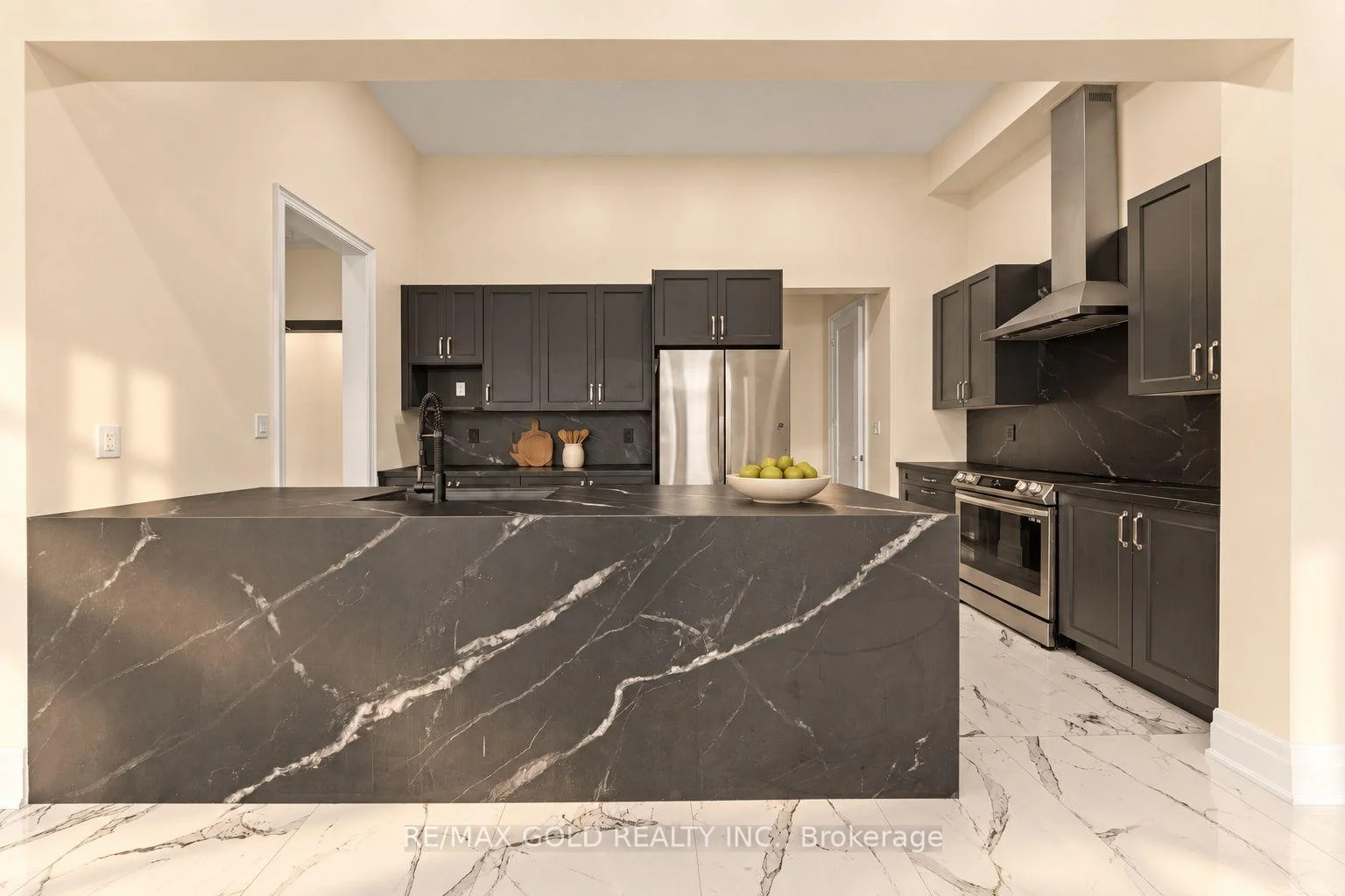 Photo 29 of 1199 Queens Plate Road E, Oakville, Glen Abbey — HOMEH