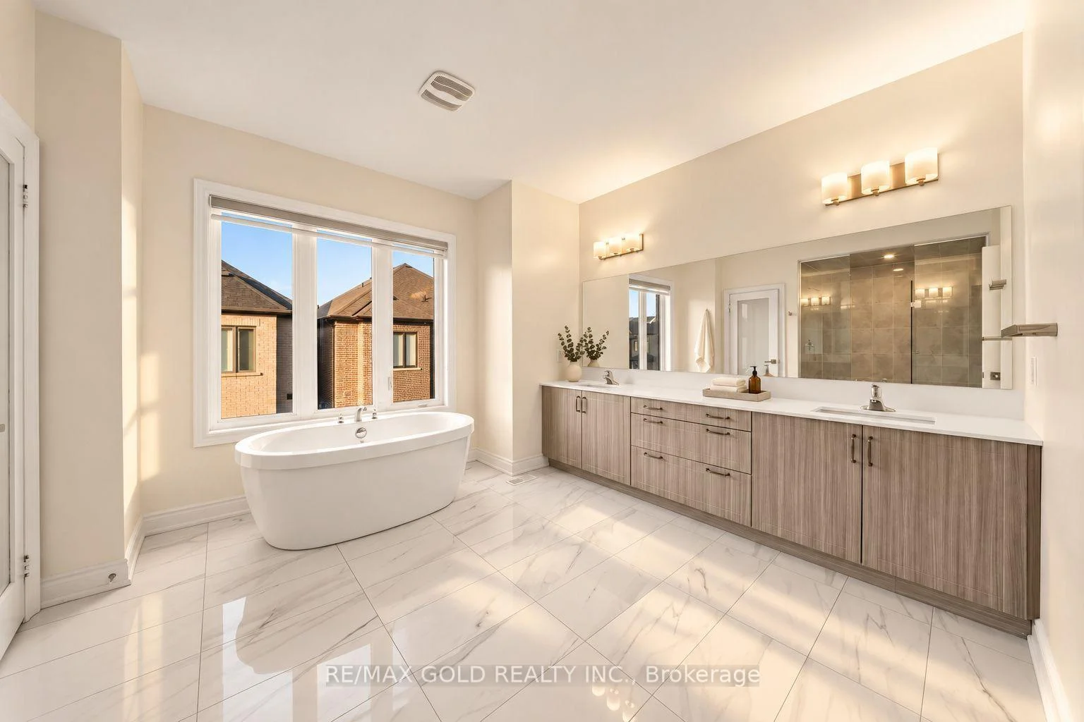 Photo 49 of 1199 Queens Plate Road E, Oakville, Glen Abbey — HOMEH