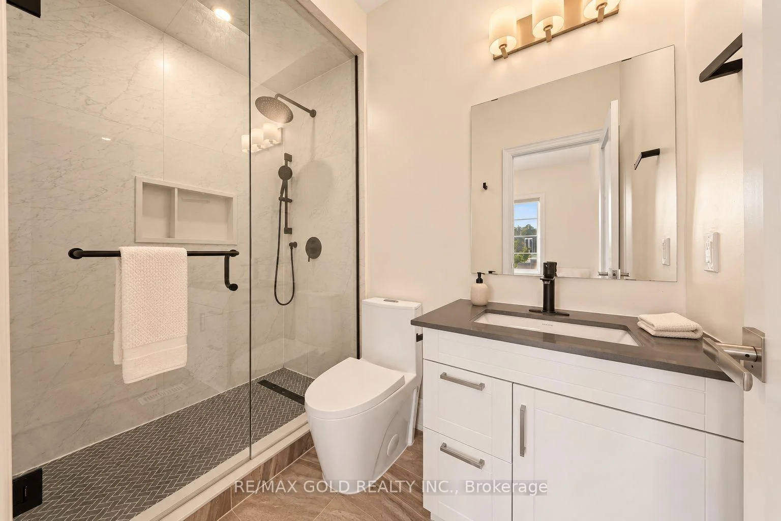 Photo 55 of 1199 Queens Plate Road E, Oakville, Glen Abbey — HOMEH