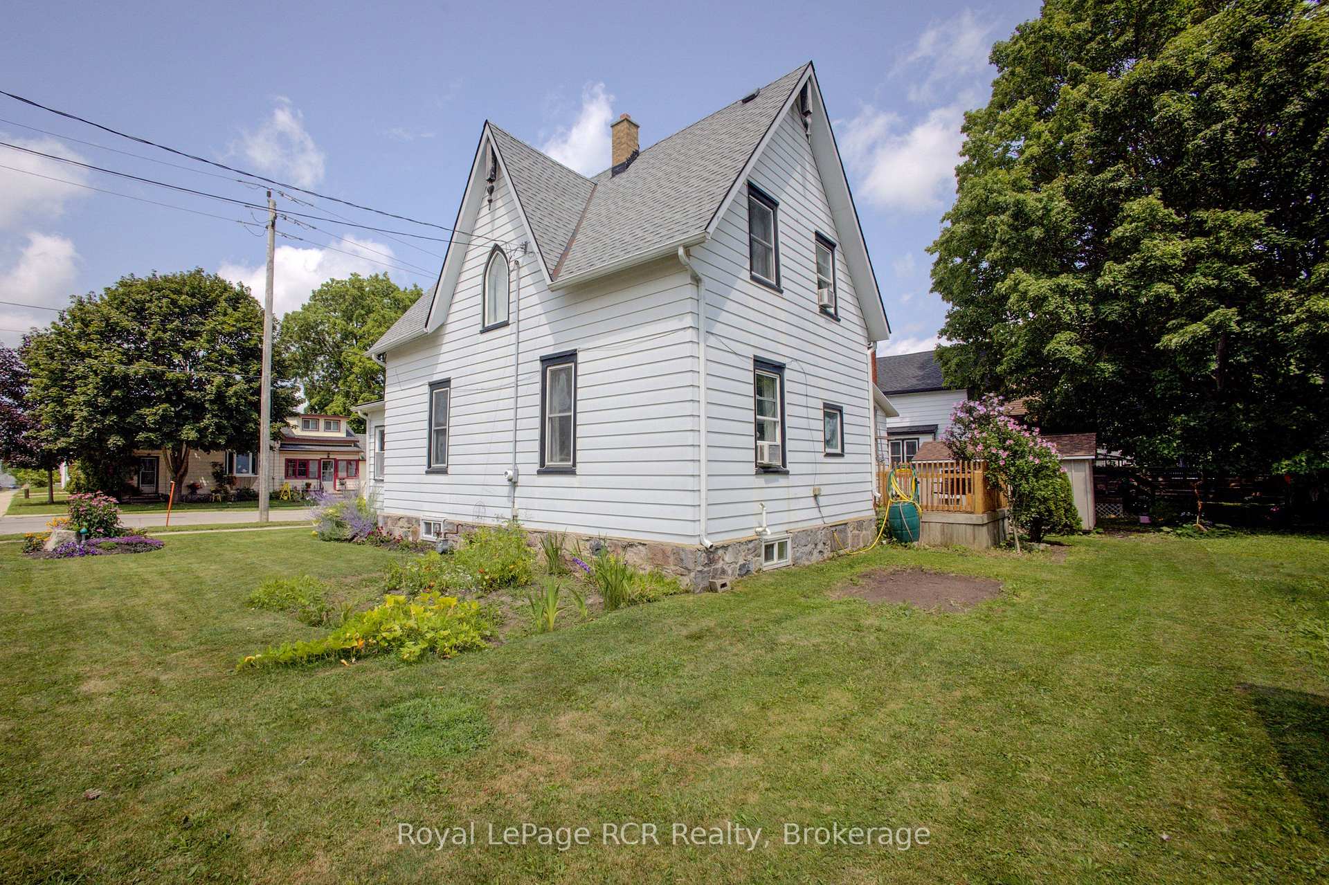Photo 4 of 210 Davidson Avenue N, North Perth, Listowel — HOMEH