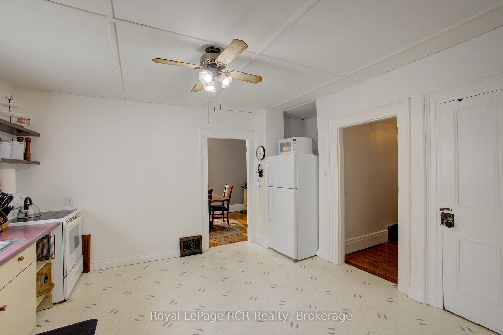Photo 13 of 210 Davidson Avenue N, North Perth, Listowel — HOMEH