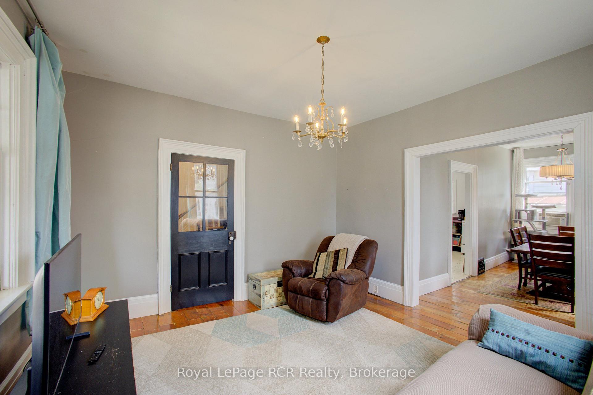 Photo 26 of 210 Davidson Avenue N, North Perth, Listowel — HOMEH