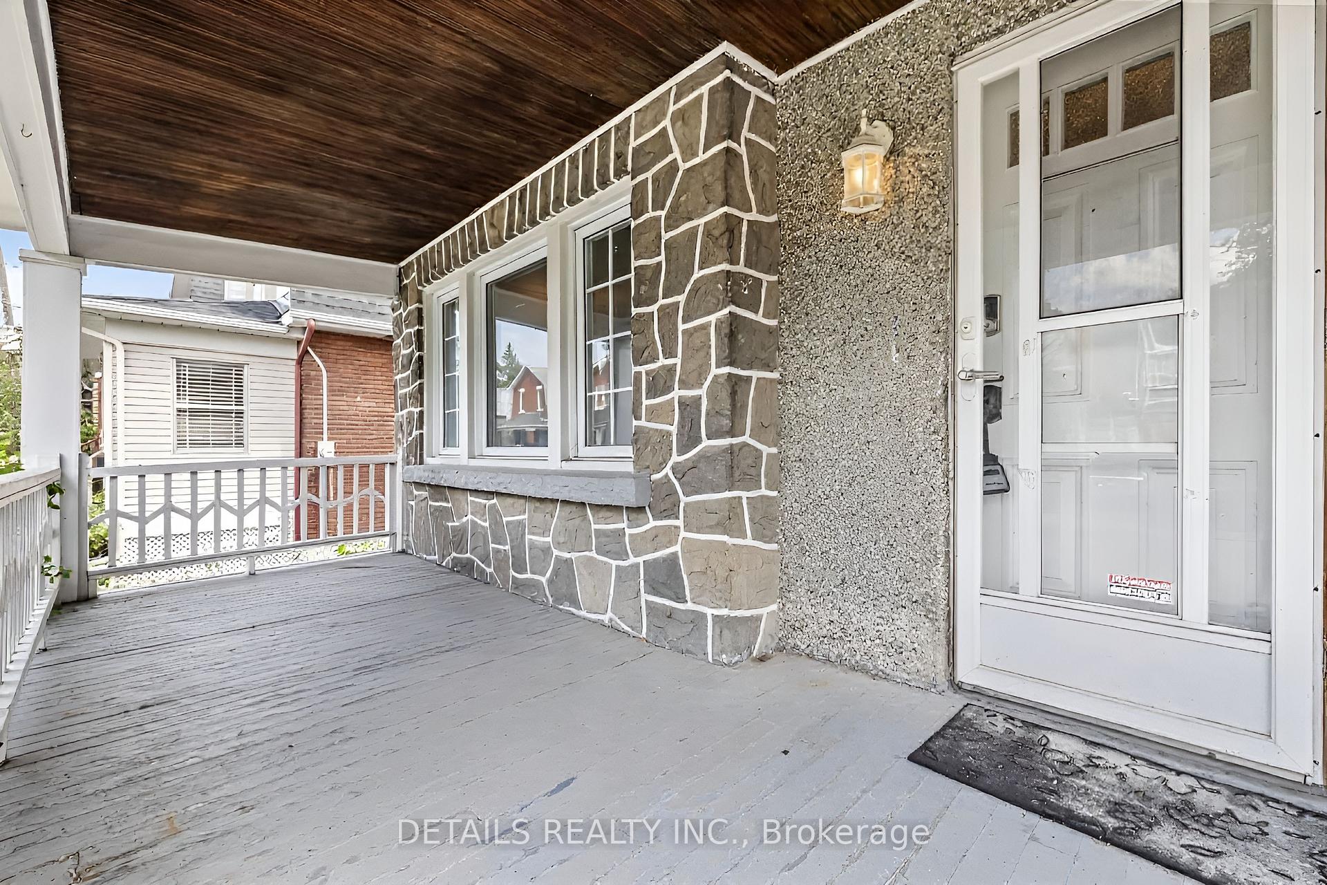 Photo 3 of 18 Oxford Street, Ottawa, Hintonburg — HOMEH