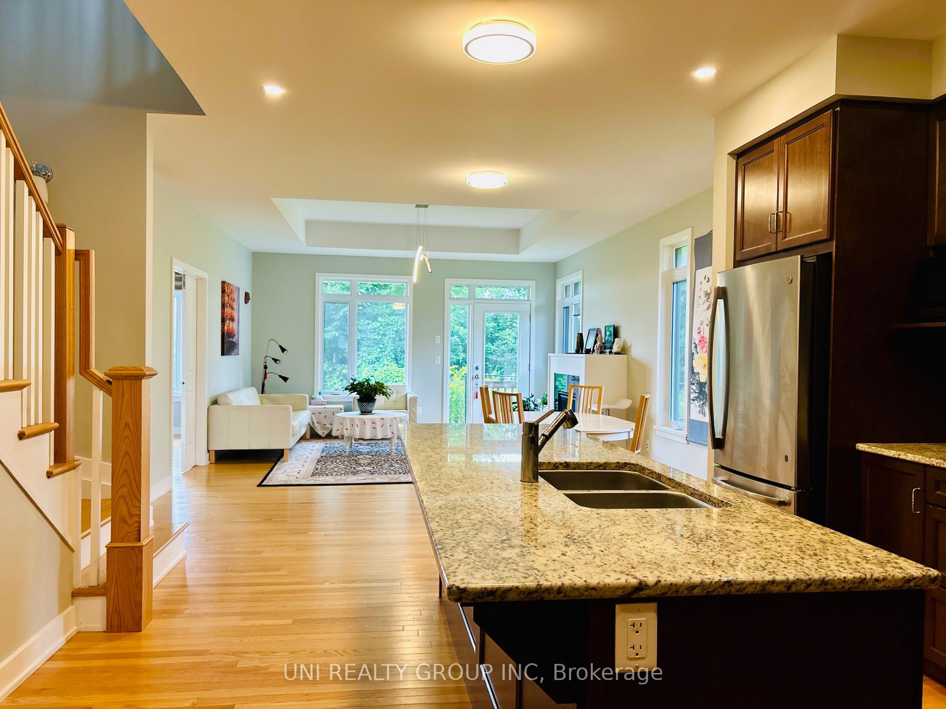 Photo 4 of 70 Stanhope Court, Ottawa, Barrhaven - Stonebridge — HOMEH
