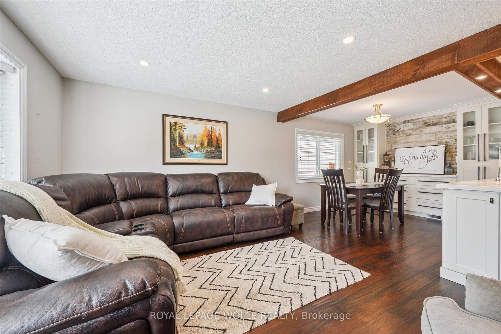 Photo 10 of 659 Glen Forrest Boulevard, Waterloo, North Lakeshore — HOMEH