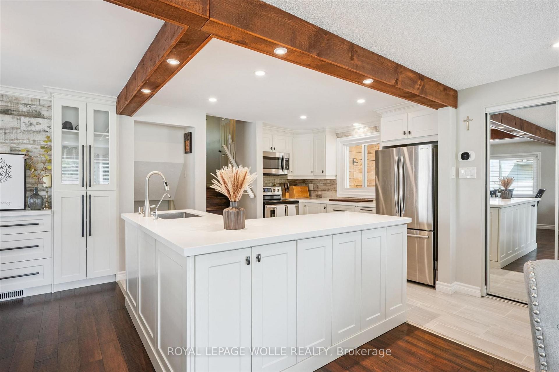 Photo 11 of 659 Glen Forrest Boulevard, Waterloo, North Lakeshore — HOMEH