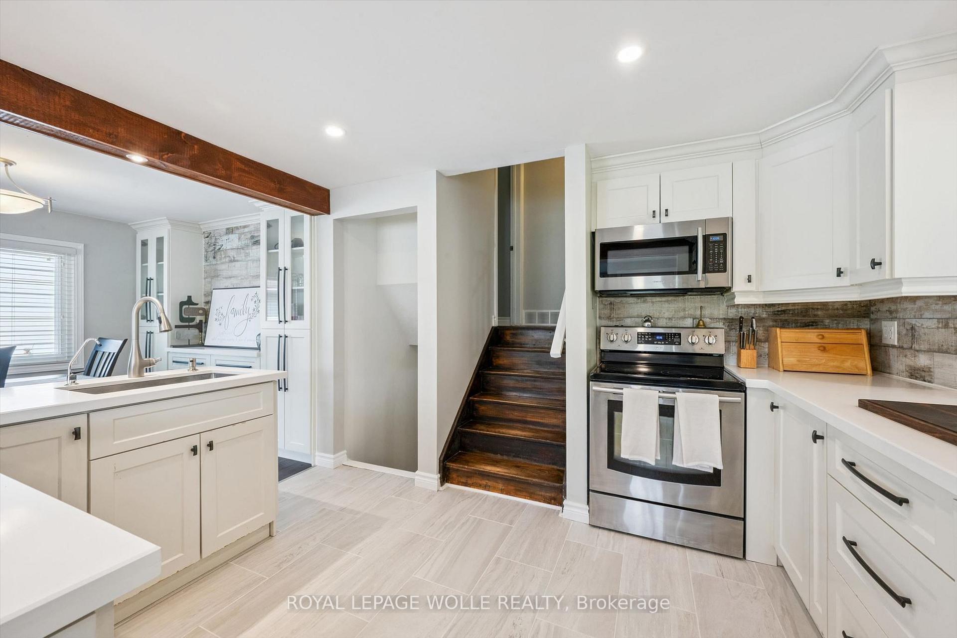 Photo 16 of 659 Glen Forrest Boulevard, Waterloo, North Lakeshore — HOMEH