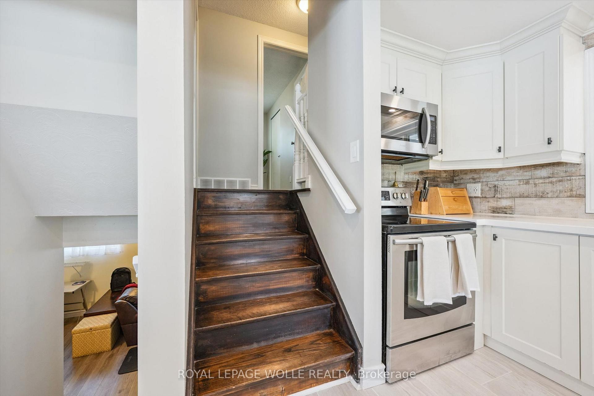 Photo 18 of 659 Glen Forrest Boulevard, Waterloo, North Lakeshore — HOMEH