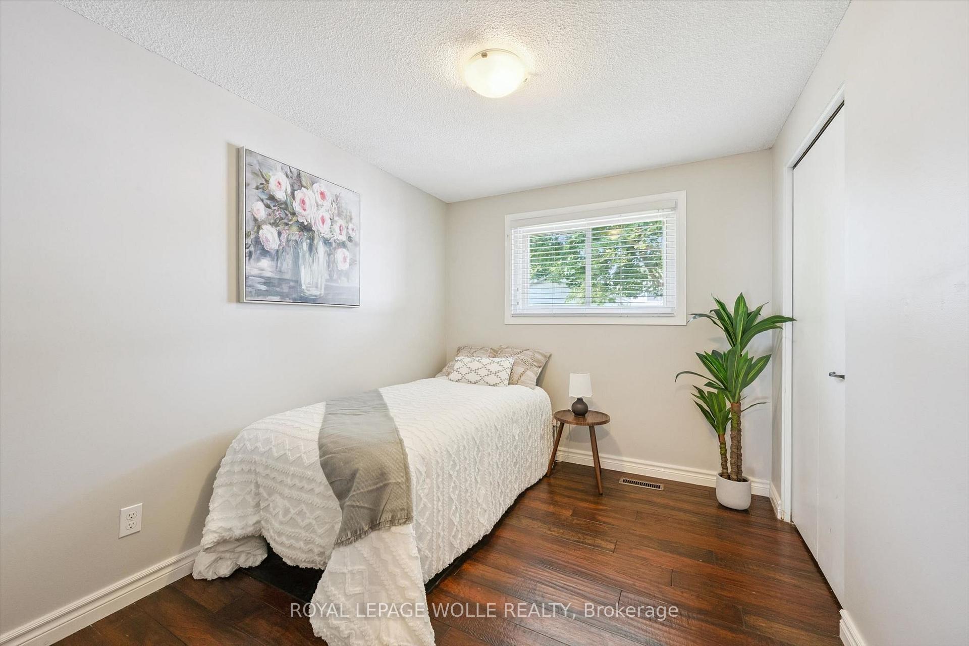 Photo 20 of 659 Glen Forrest Boulevard, Waterloo, North Lakeshore — HOMEH