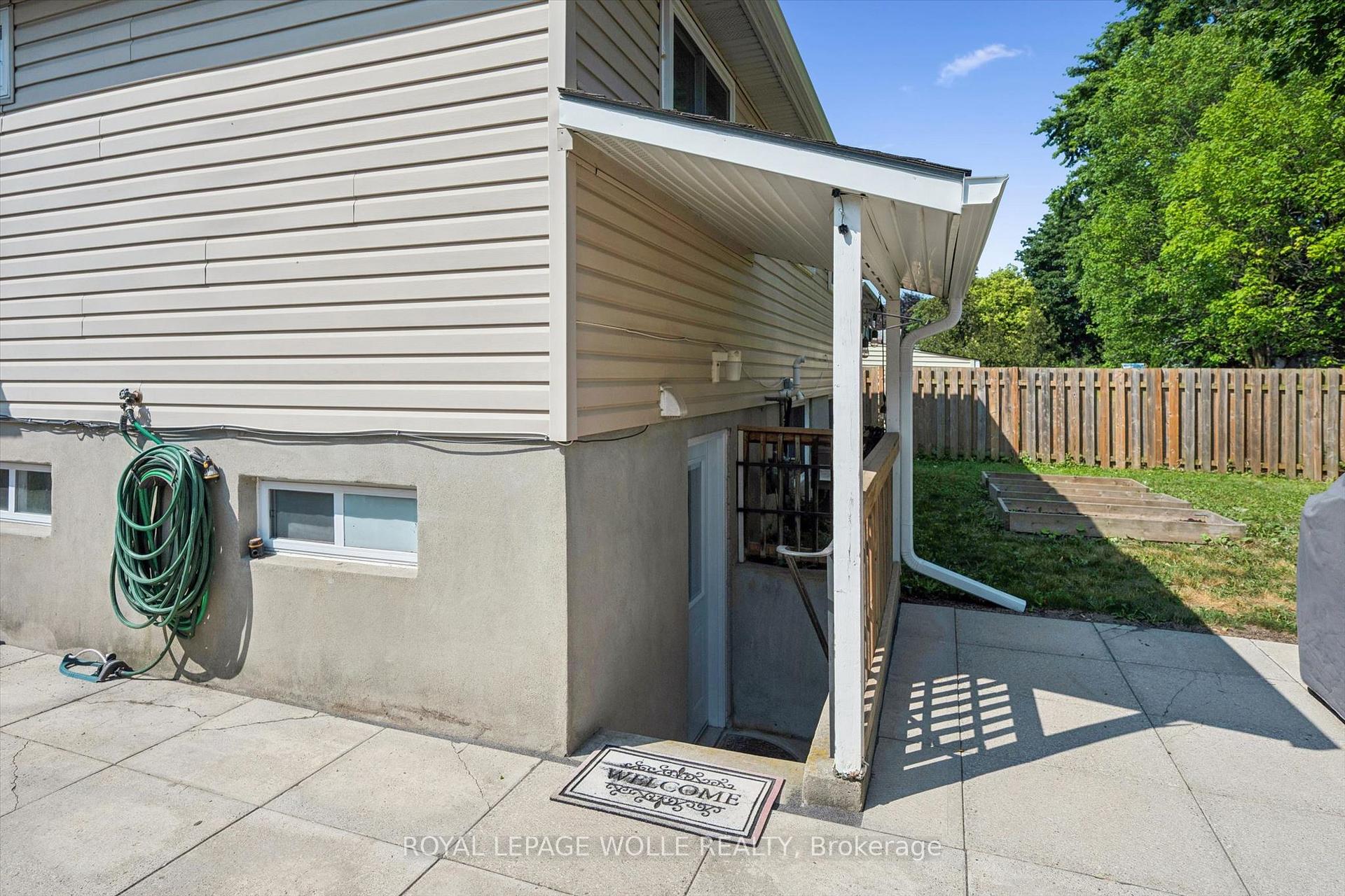Photo 24 of 659 Glen Forrest Boulevard, Waterloo, North Lakeshore — HOMEH
