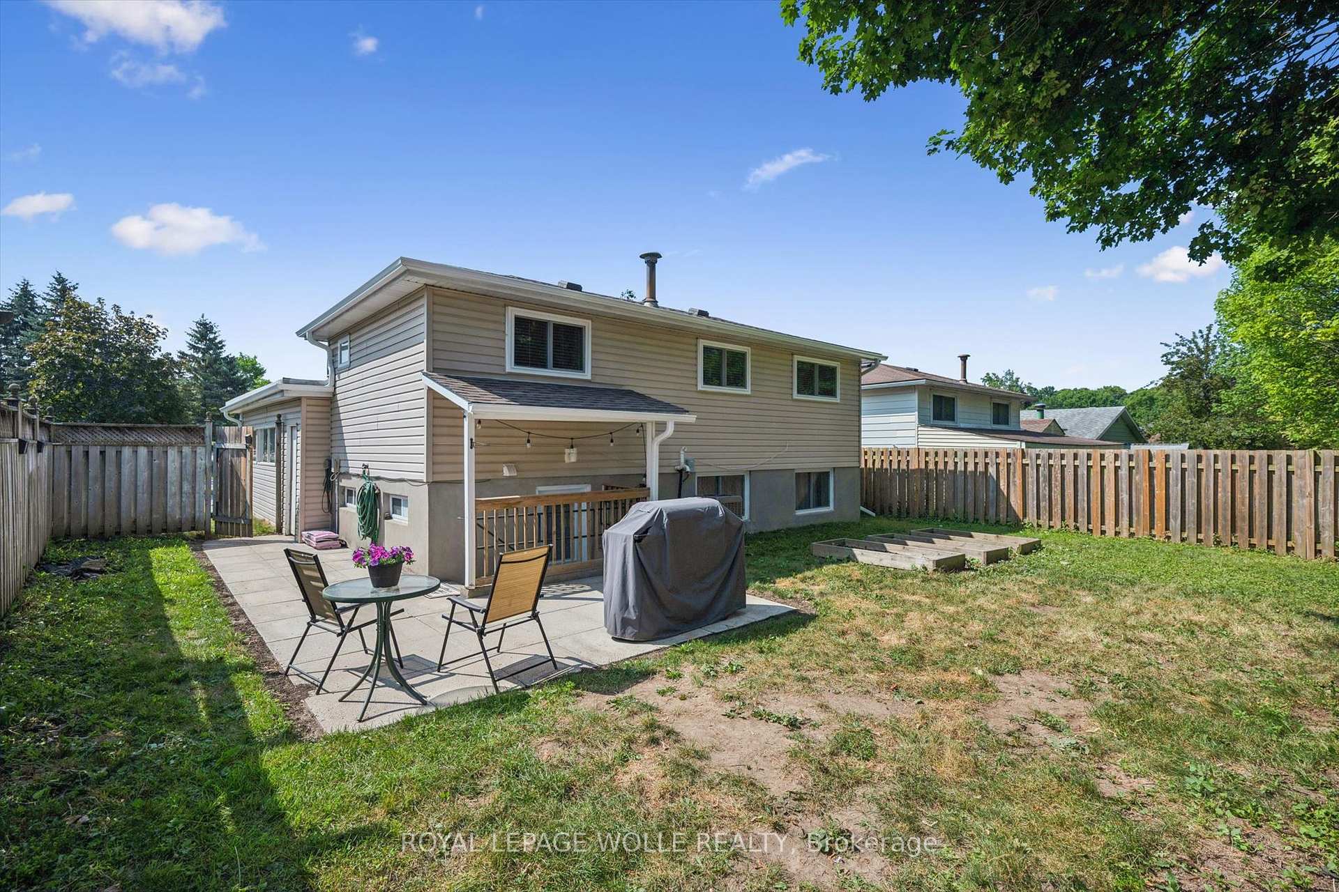 Photo 33 of 659 Glen Forrest Boulevard, Waterloo, North Lakeshore — HOMEH
