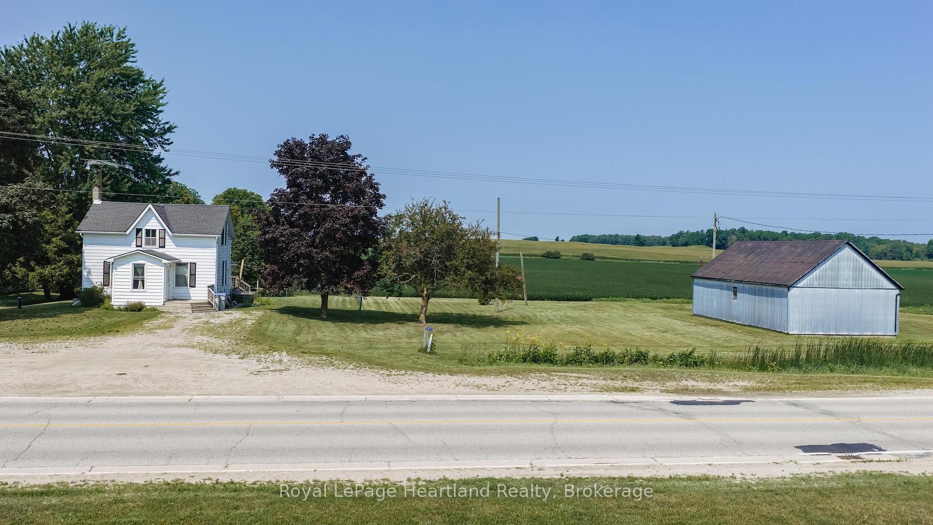Photo 2 of 82155 London Road, Central Huron, Hullett — HOMEH