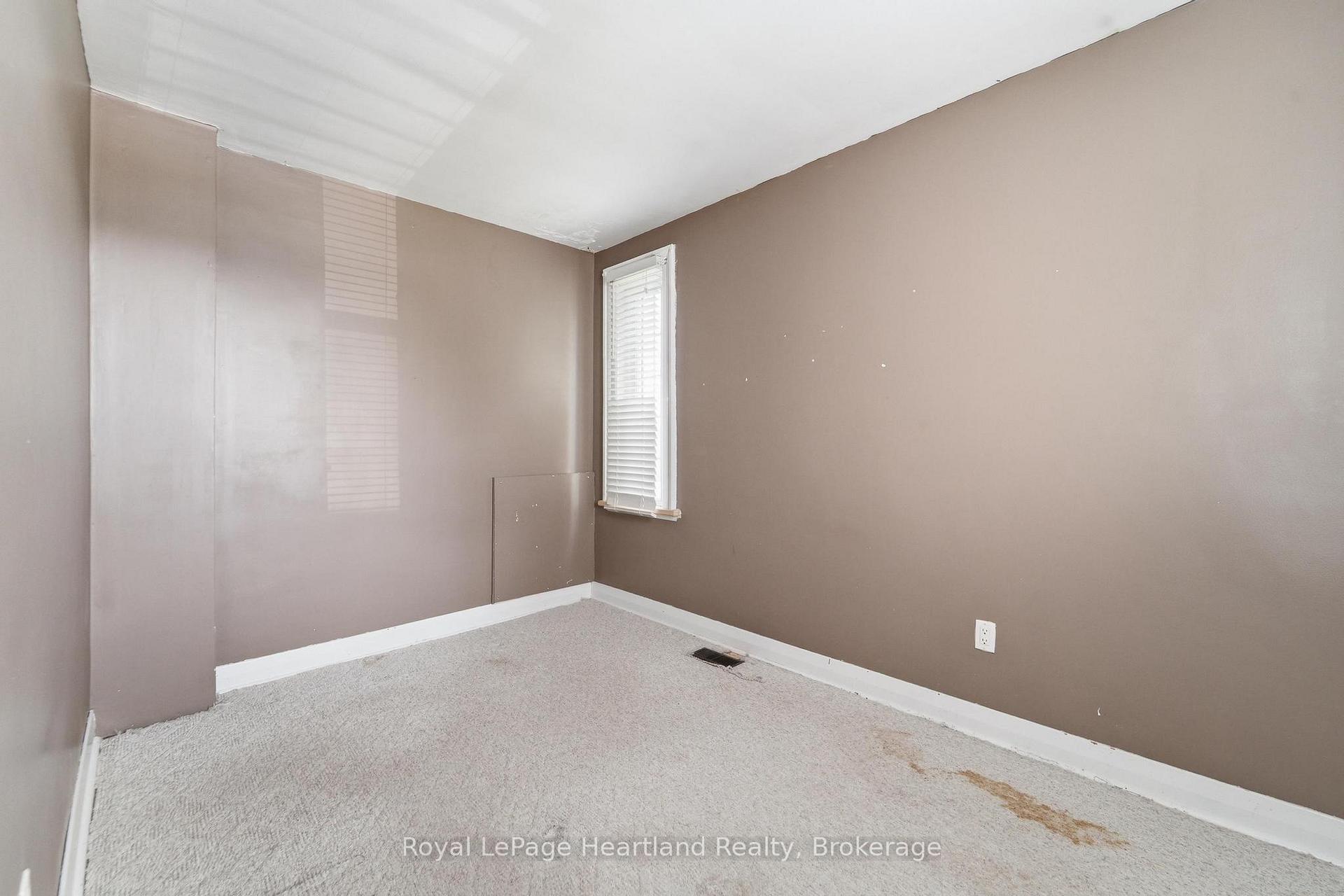 Photo 20 of 82155 London Road, Central Huron, Hullett — HOMEH