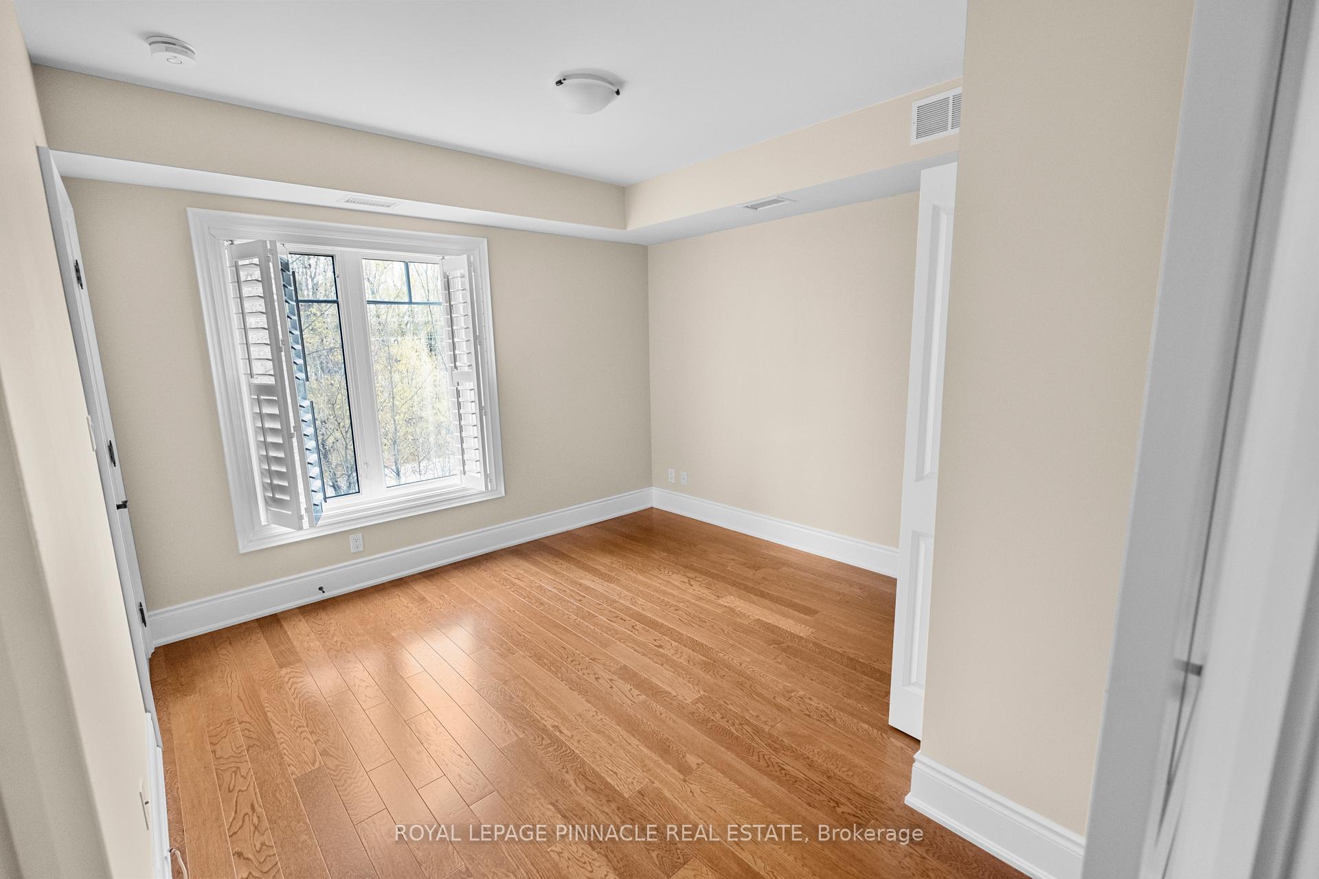 Photo 16 of Unit 404, 391 James Street W, Gravenhurst, Muskoka (S) — HOMEH