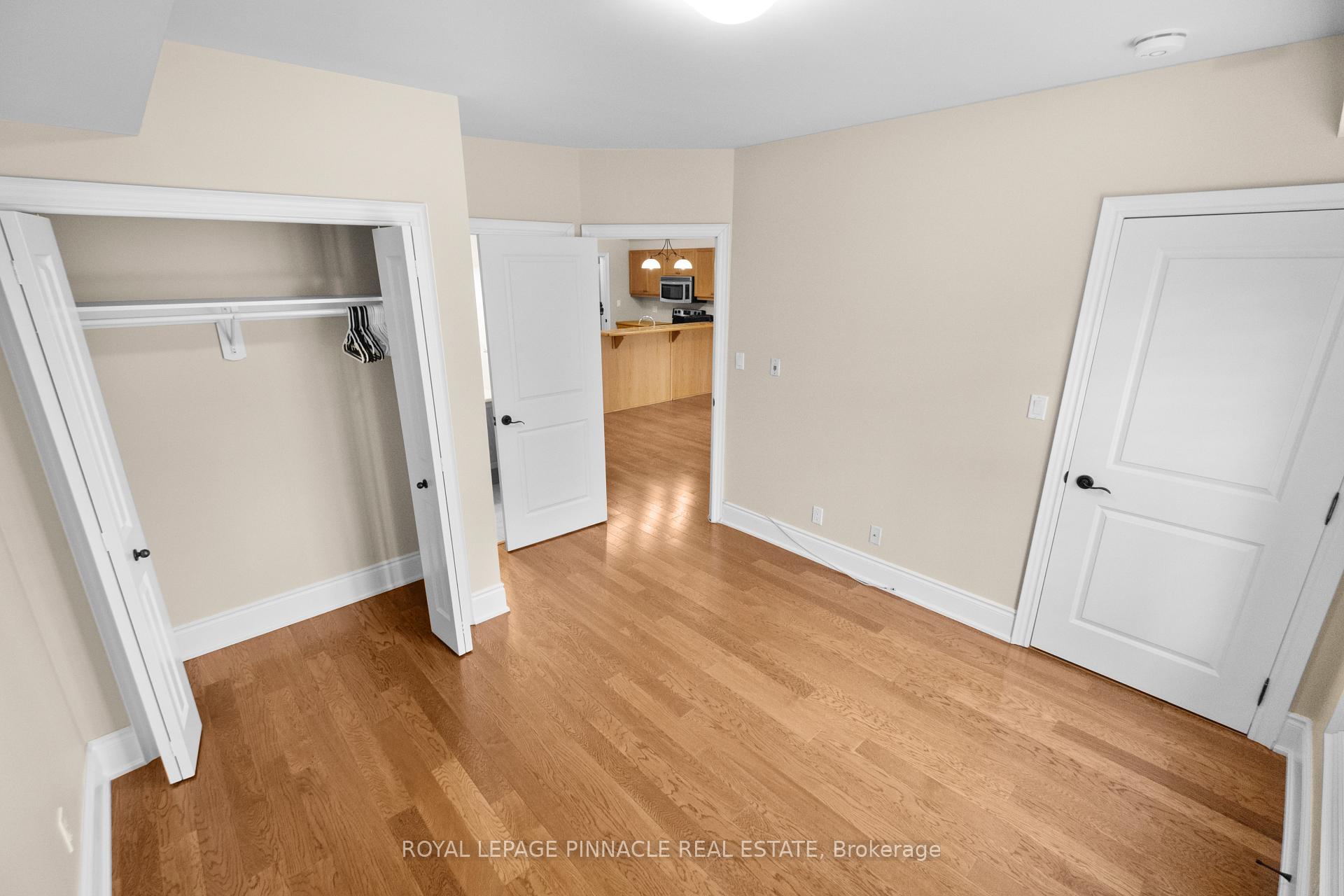 Photo 19 of Unit 404, 391 James Street W, Gravenhurst, Muskoka (S) — HOMEH