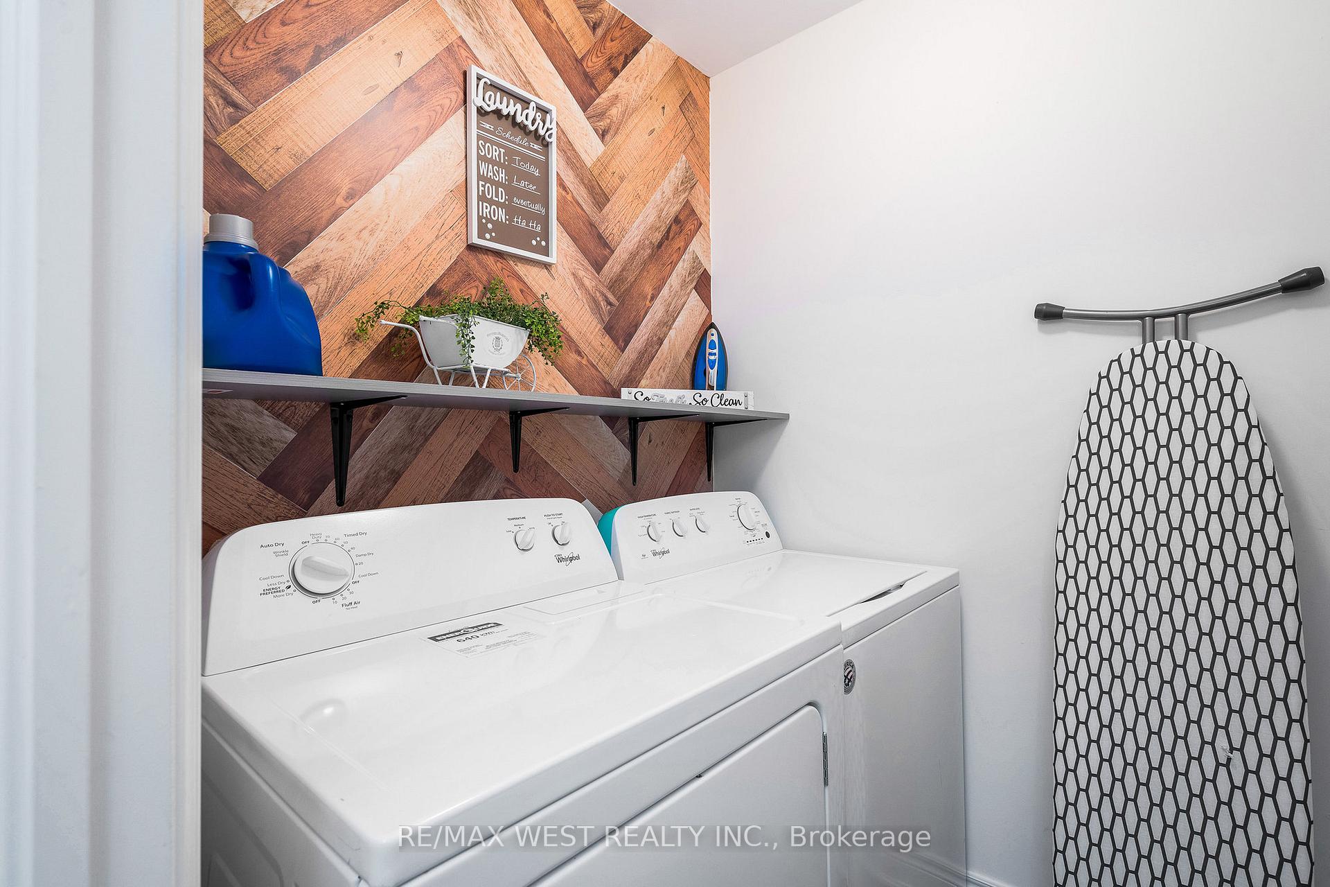 Photo 15 of Unit 37, 171 snowbridge Way, Blue Mountains — HOMEH