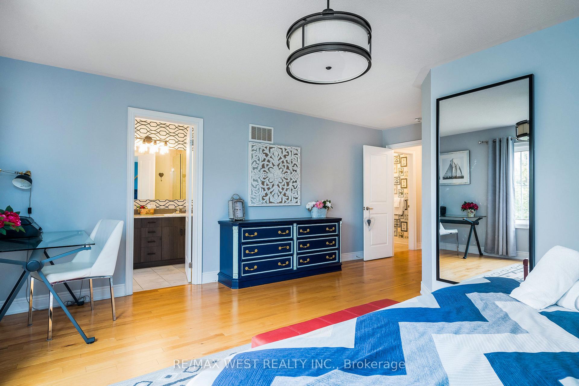 Photo 23 of Unit 37, 171 snowbridge Way, Blue Mountains — HOMEH