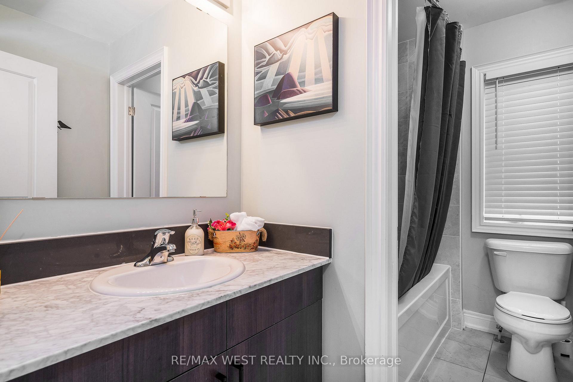 Photo 34 of Unit 37, 171 snowbridge Way, Blue Mountains — HOMEH