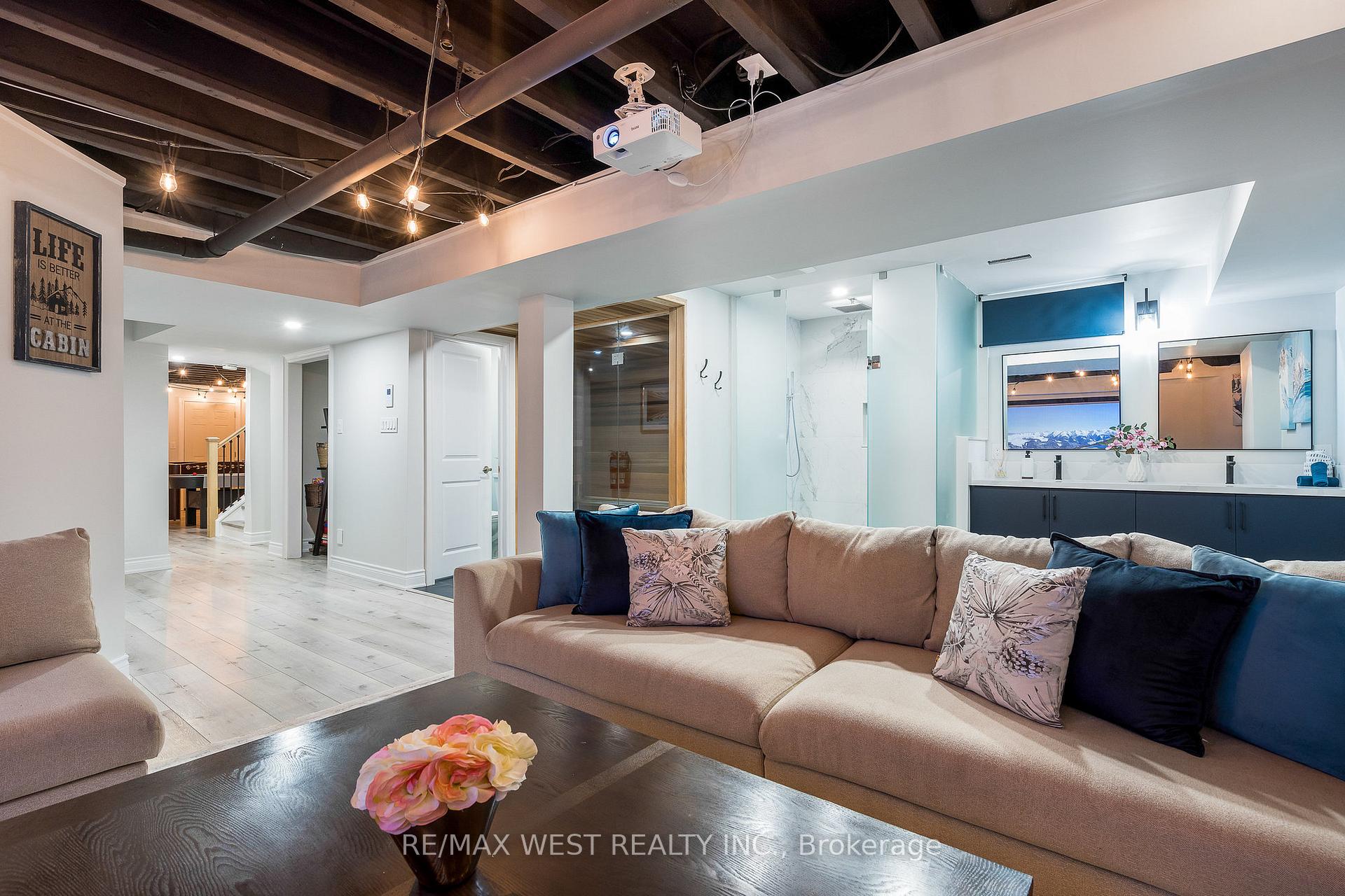 Photo 40 of Unit 37, 171 snowbridge Way, Blue Mountains — HOMEH
