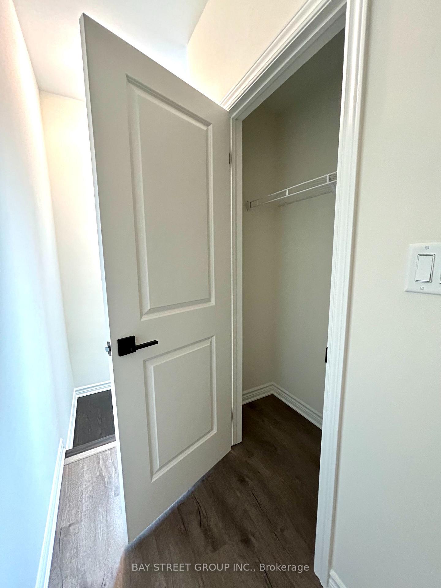 Photo 4 of Unit 614, 1034 Reflection Place, Pickering, Rural Pickering — HOMEH