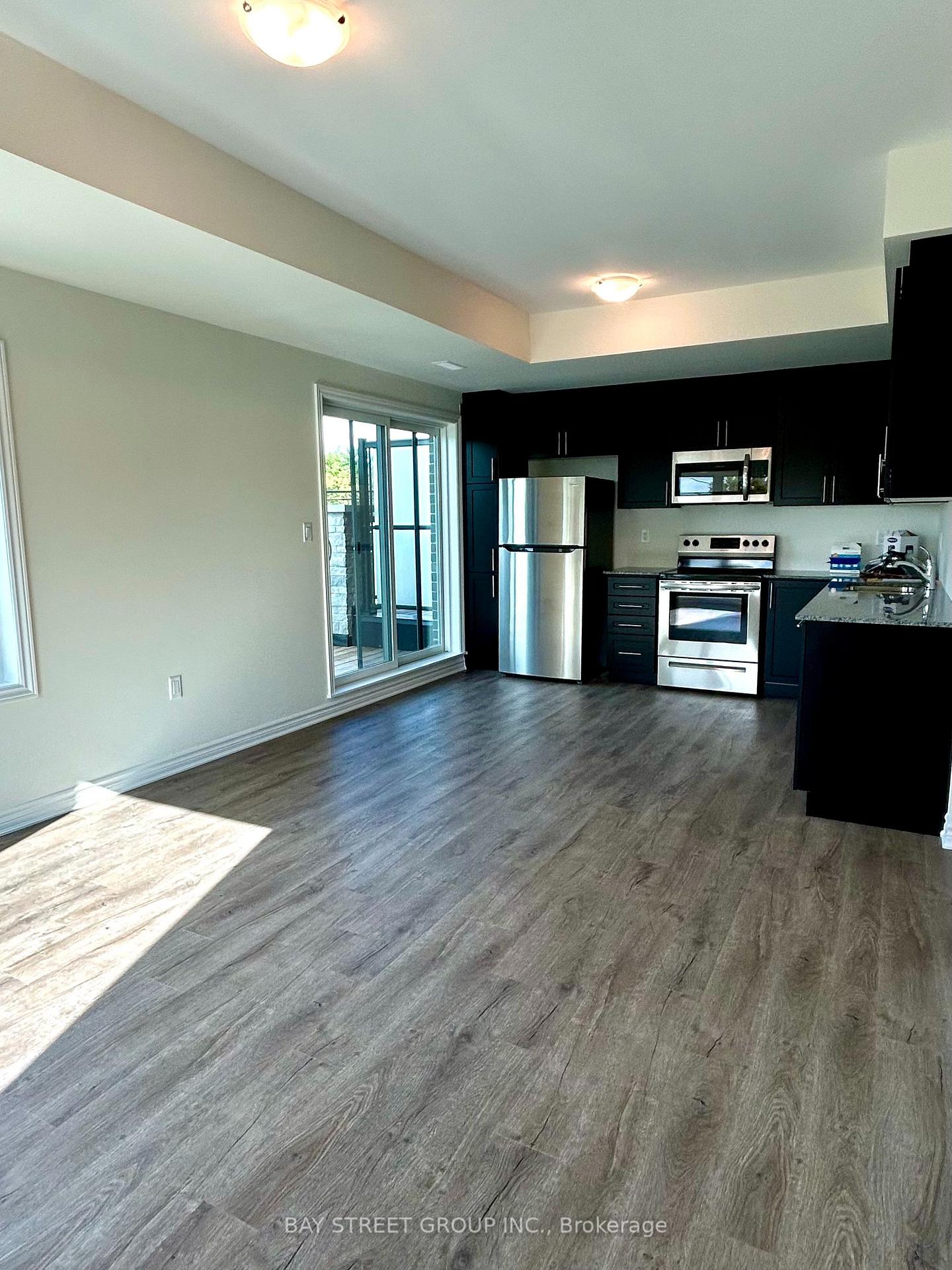 Photo 6 of Unit 614, 1034 Reflection Place, Pickering, Rural Pickering — HOMEH