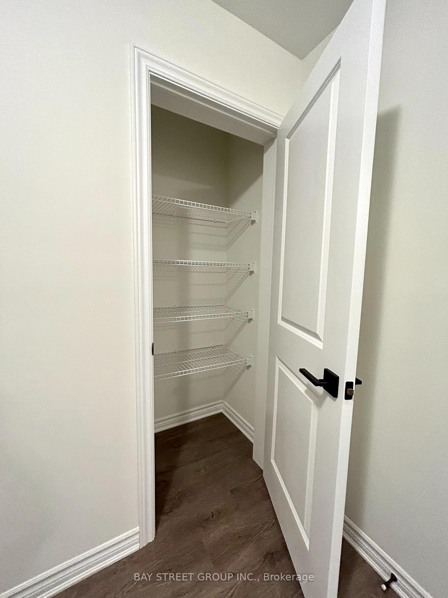 Photo 12 of Unit 614, 1034 Reflection Place, Pickering, Rural Pickering — HOMEH