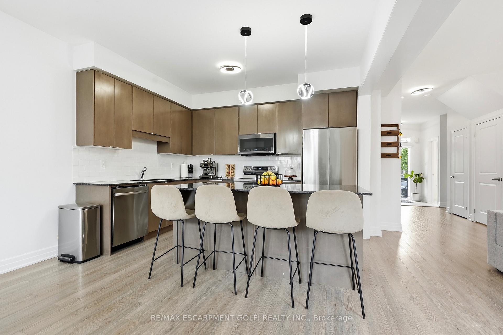 Photo 5 of 45 Dominion Crescent, Niagara-on-the-Lake, St. Davids — HOMEH