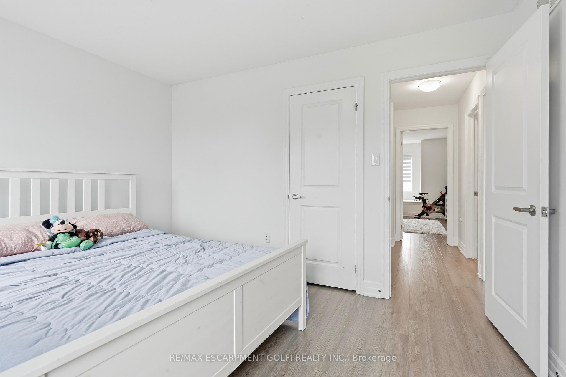 Photo 11 of 45 Dominion Crescent, Niagara-on-the-Lake, St. Davids — HOMEH
