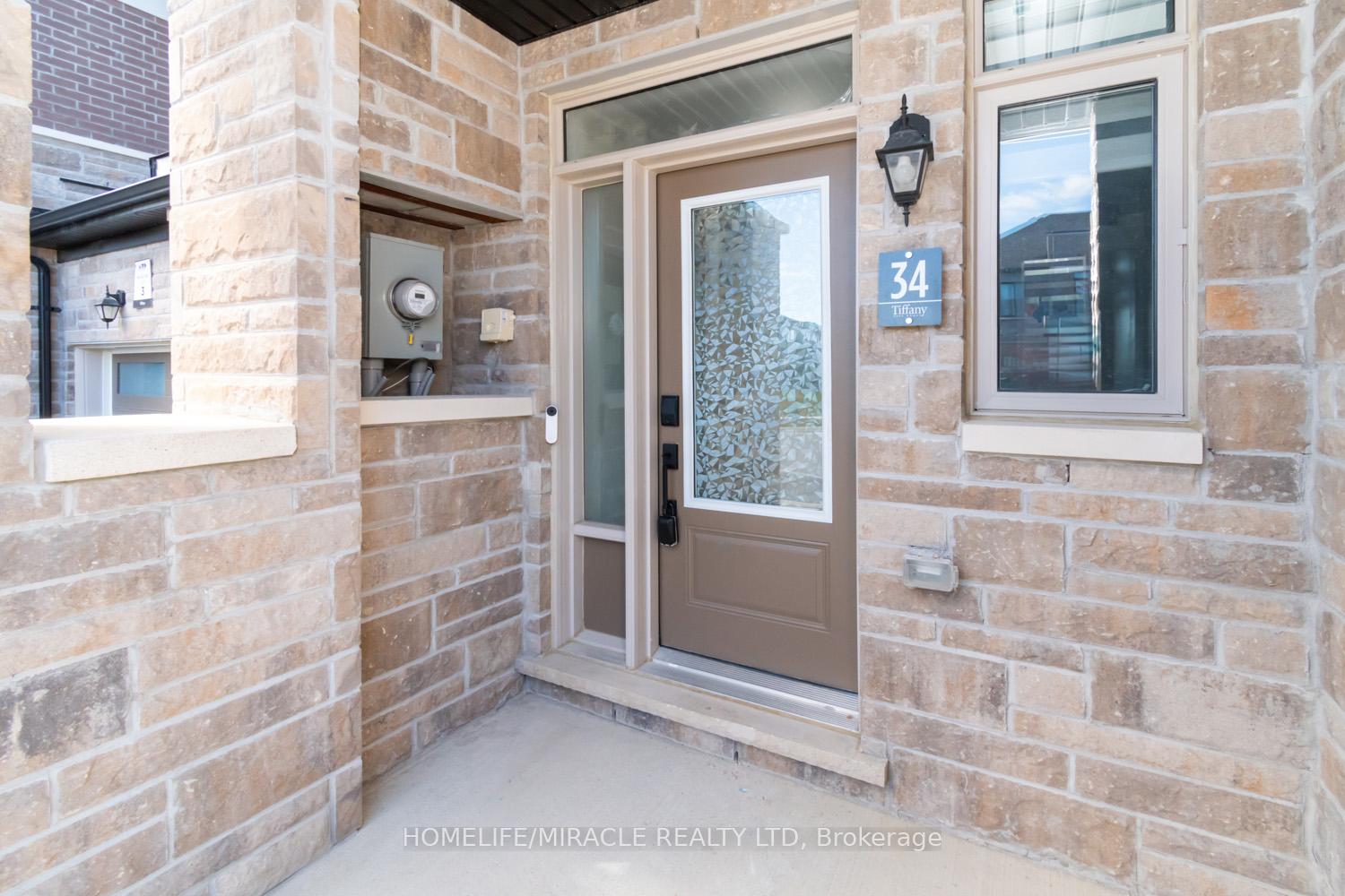 Photo 10 of 34 Valleybrook Road, Barrie, Innis-Shore — HOMEH