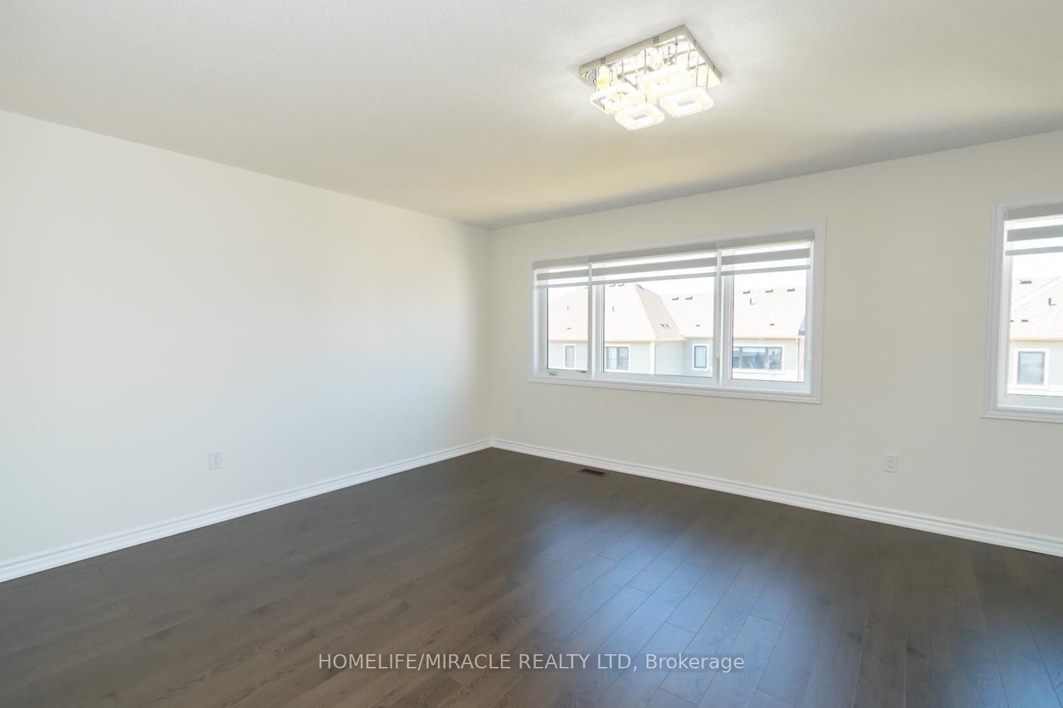 Photo 31 of 34 Valleybrook Road, Barrie, Innis-Shore — HOMEH